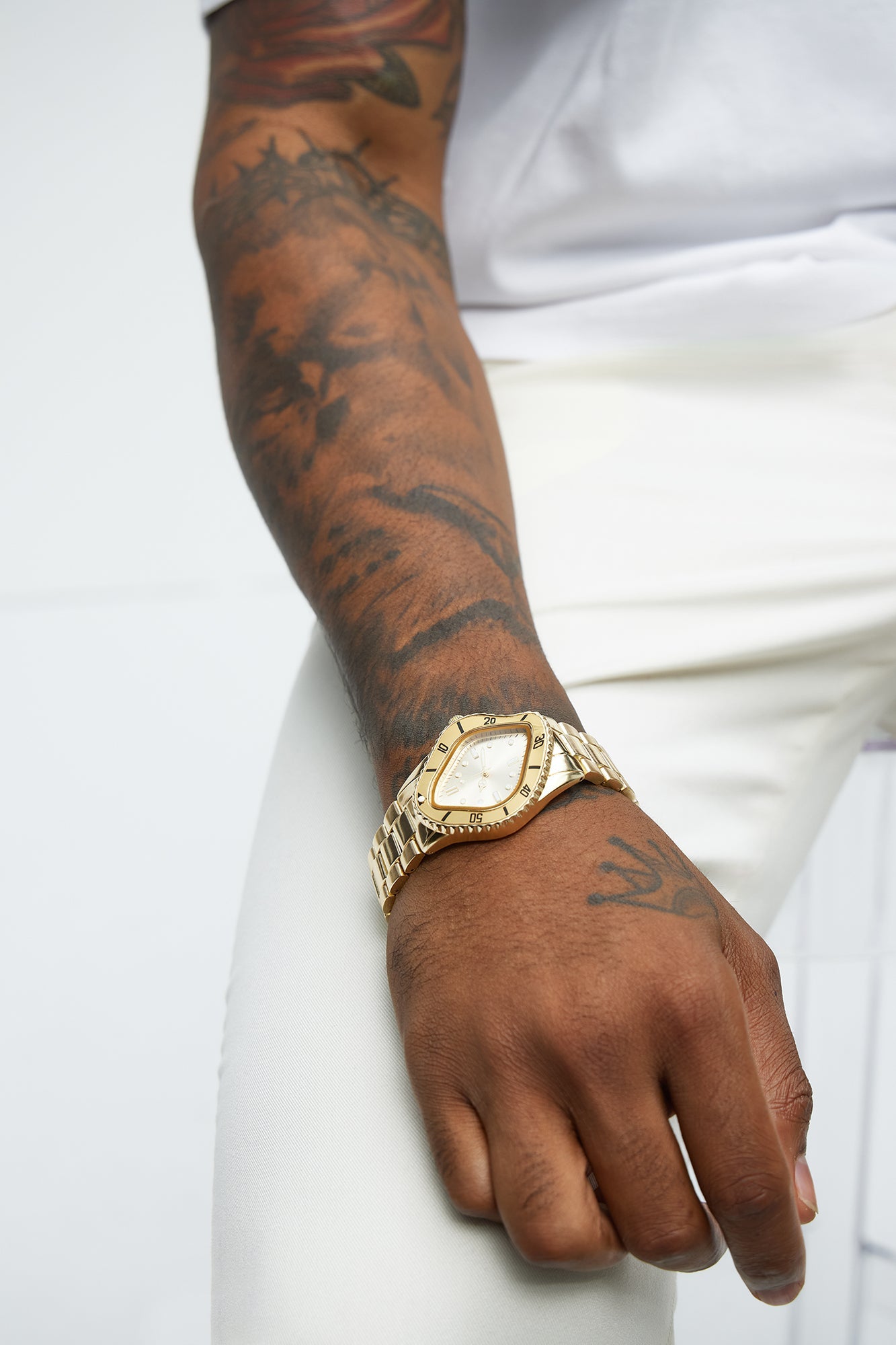 Sovereign Watch - Gold