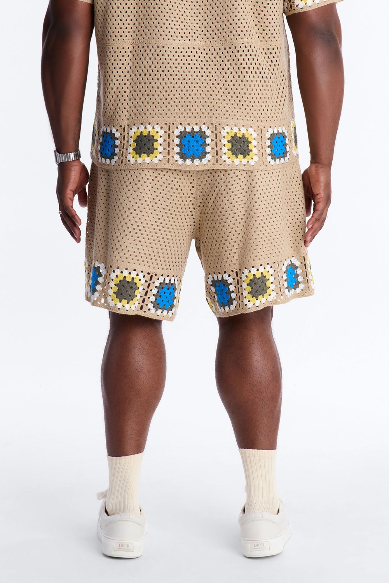 Relaxed Daisy Daze Crochet Short - Tan