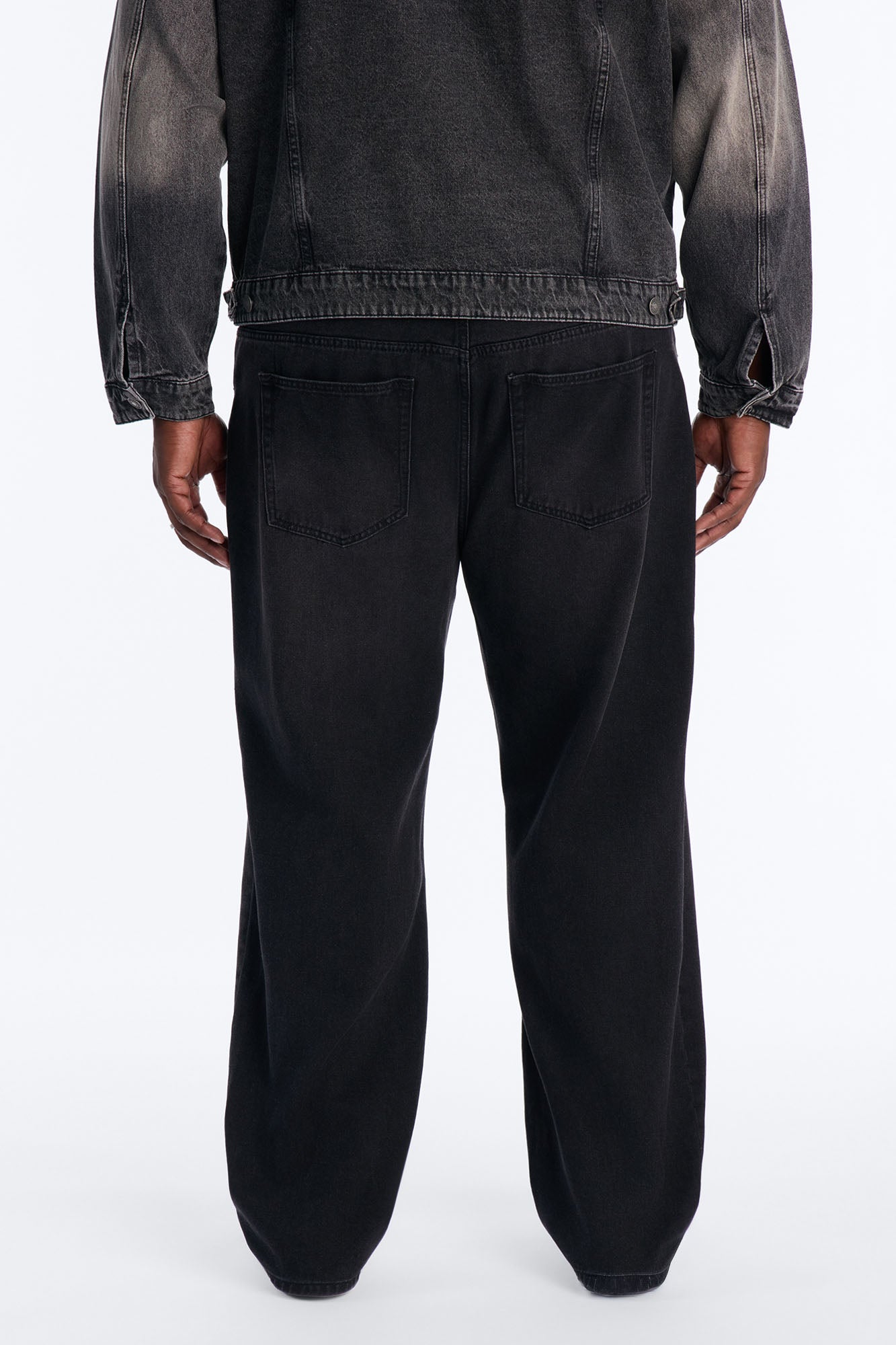 Essential Straight Rigid Jean - Black Wash