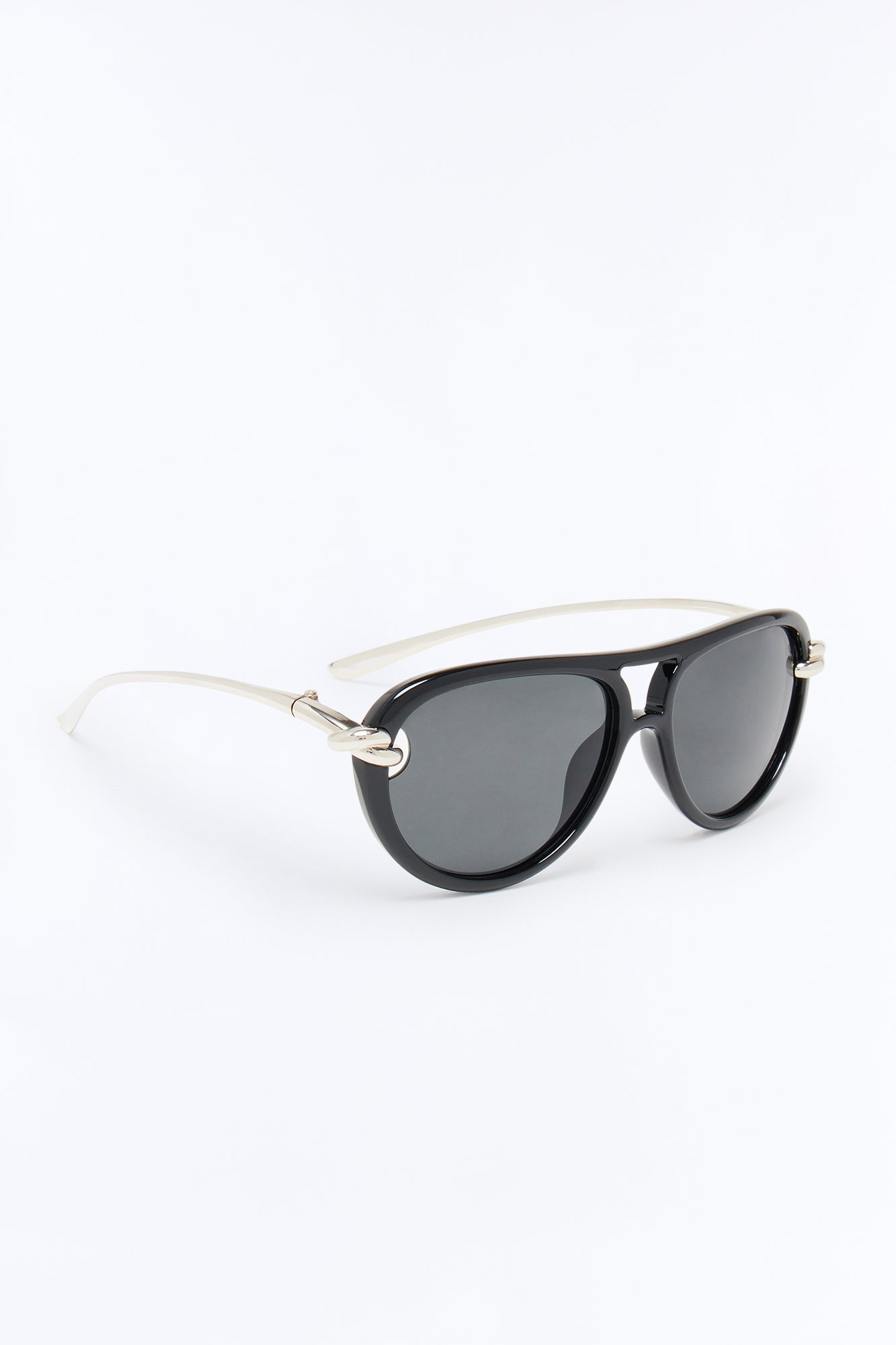 Retro Appeal Aviator Sunglasses - Black/Silver