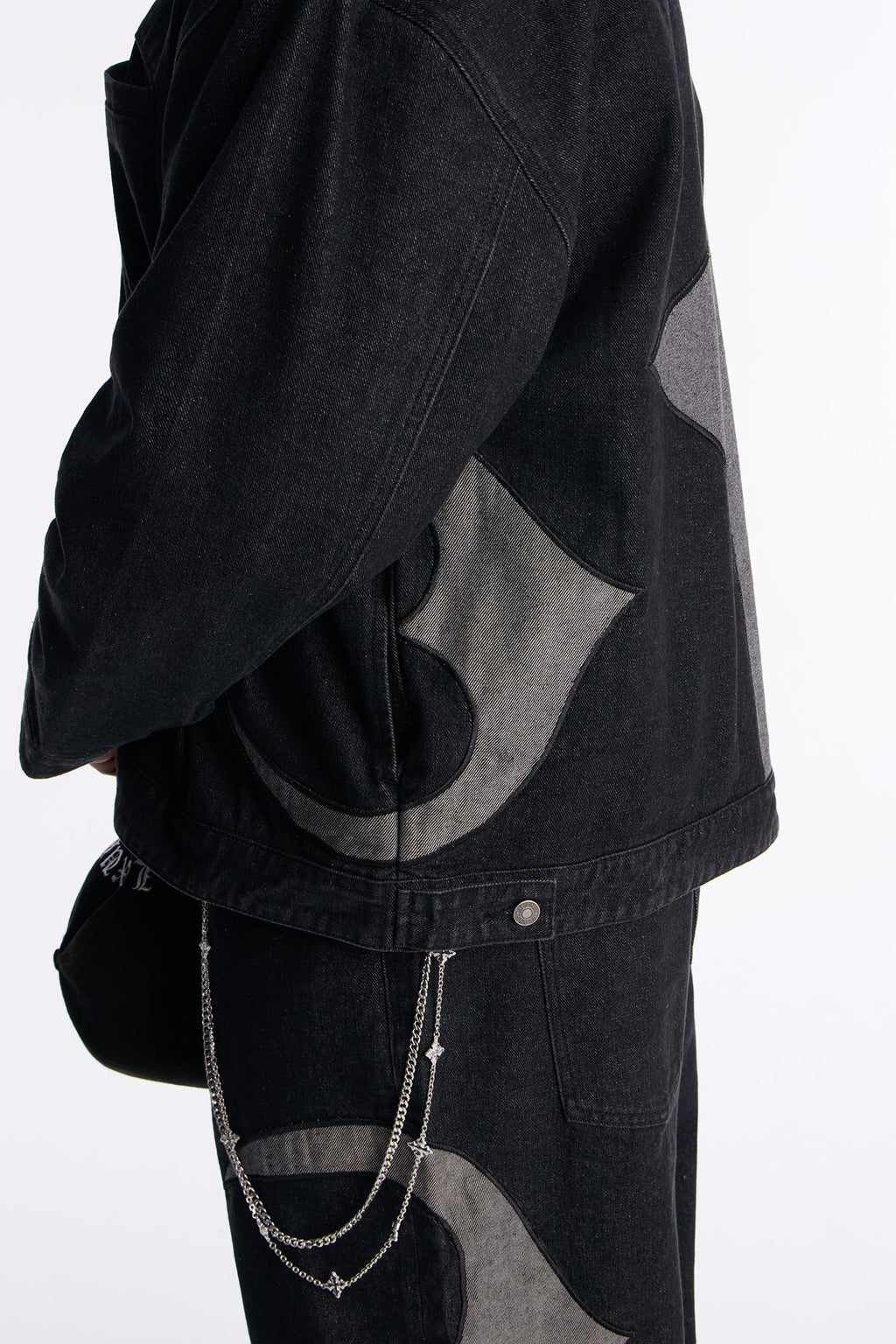 Cropped Crescent Denim Work Jacket - Black