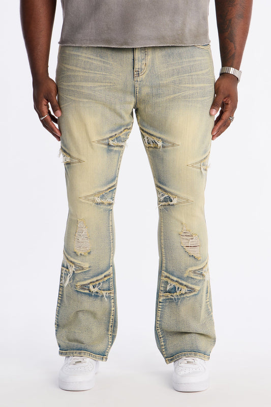 Stacked Skinny Flare Triangle Fray Jeans - Light Wash