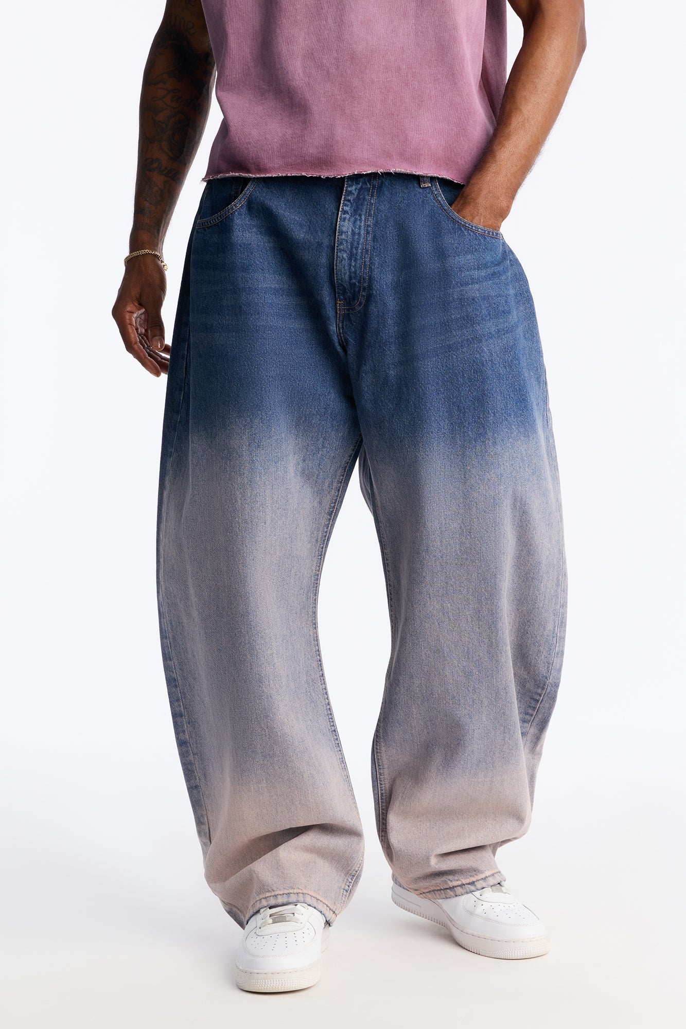 Barrel Into Me Ombre Jean - Medium Blue Wash