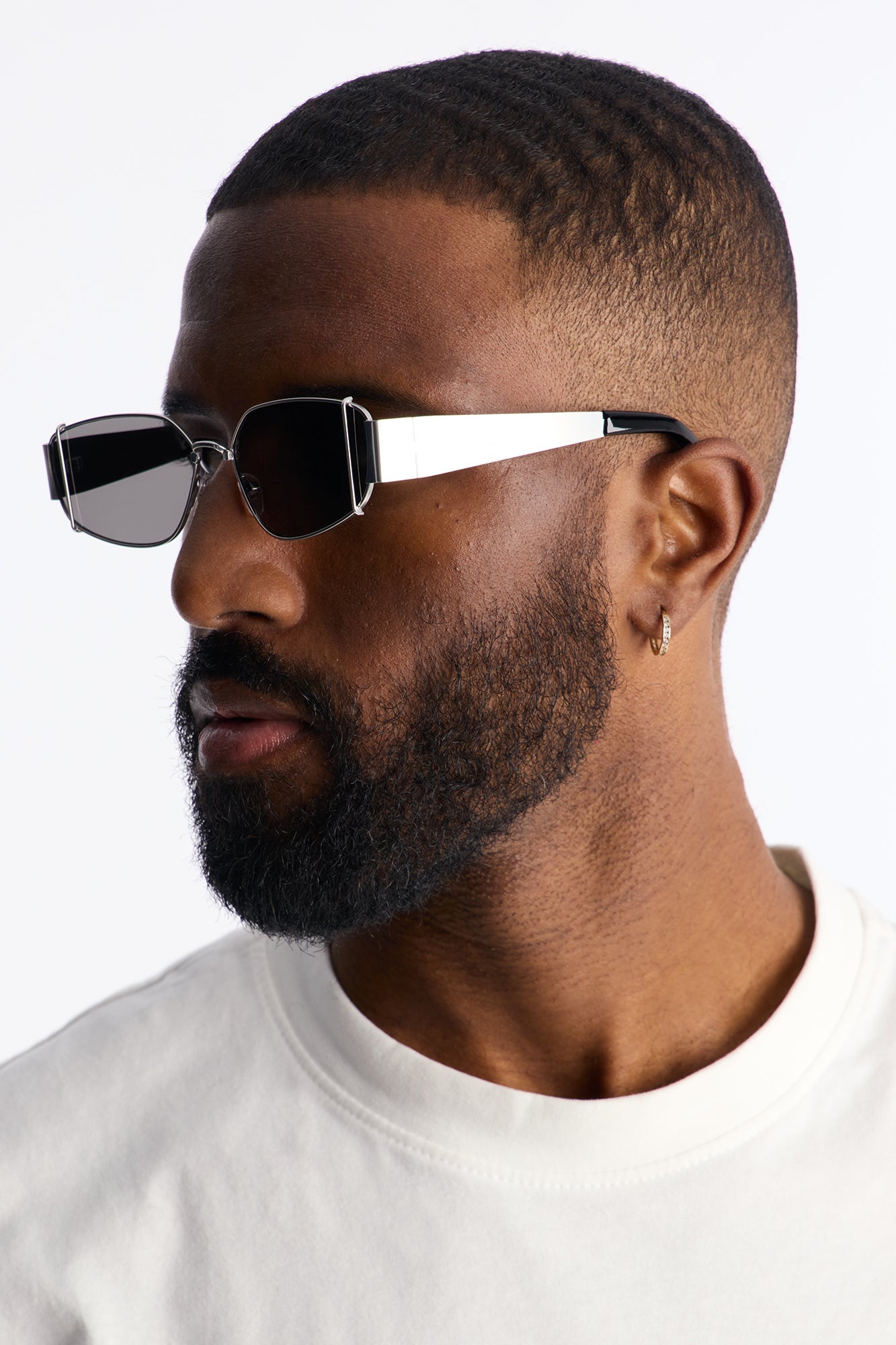 Strike Round Matte Metal Frame Sunglasses - Black/Silver