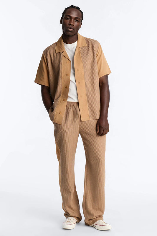 Slim Flare Brookfield Flow Pant - Tan