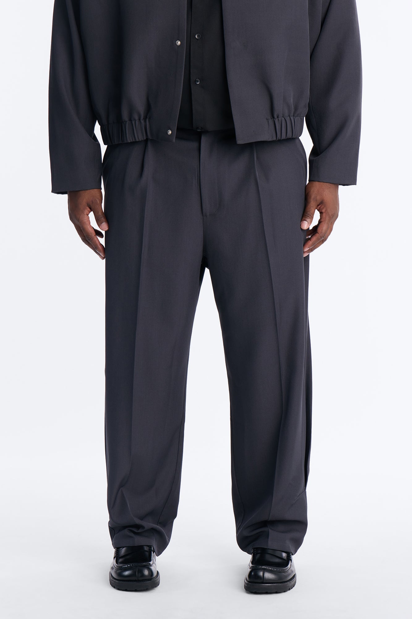 Baggy Inverted Details Indent Pleated Trouser - Grey