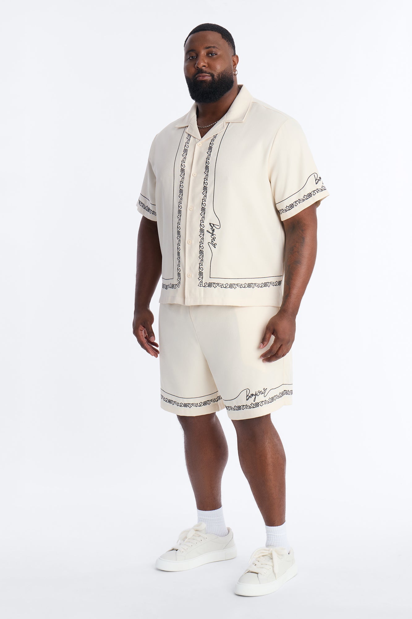 Relaxed St.Tropez Embroidered Short - Cream