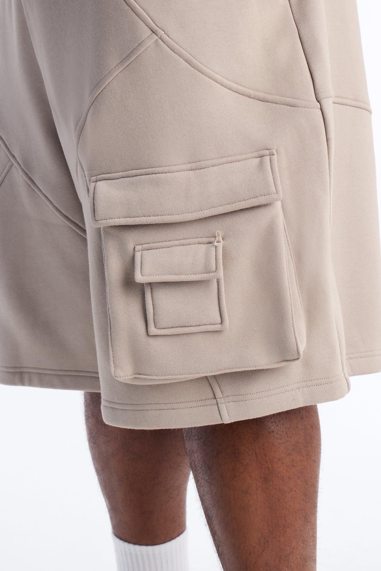Baggy Chaos Cargo Sweatshort - Grey