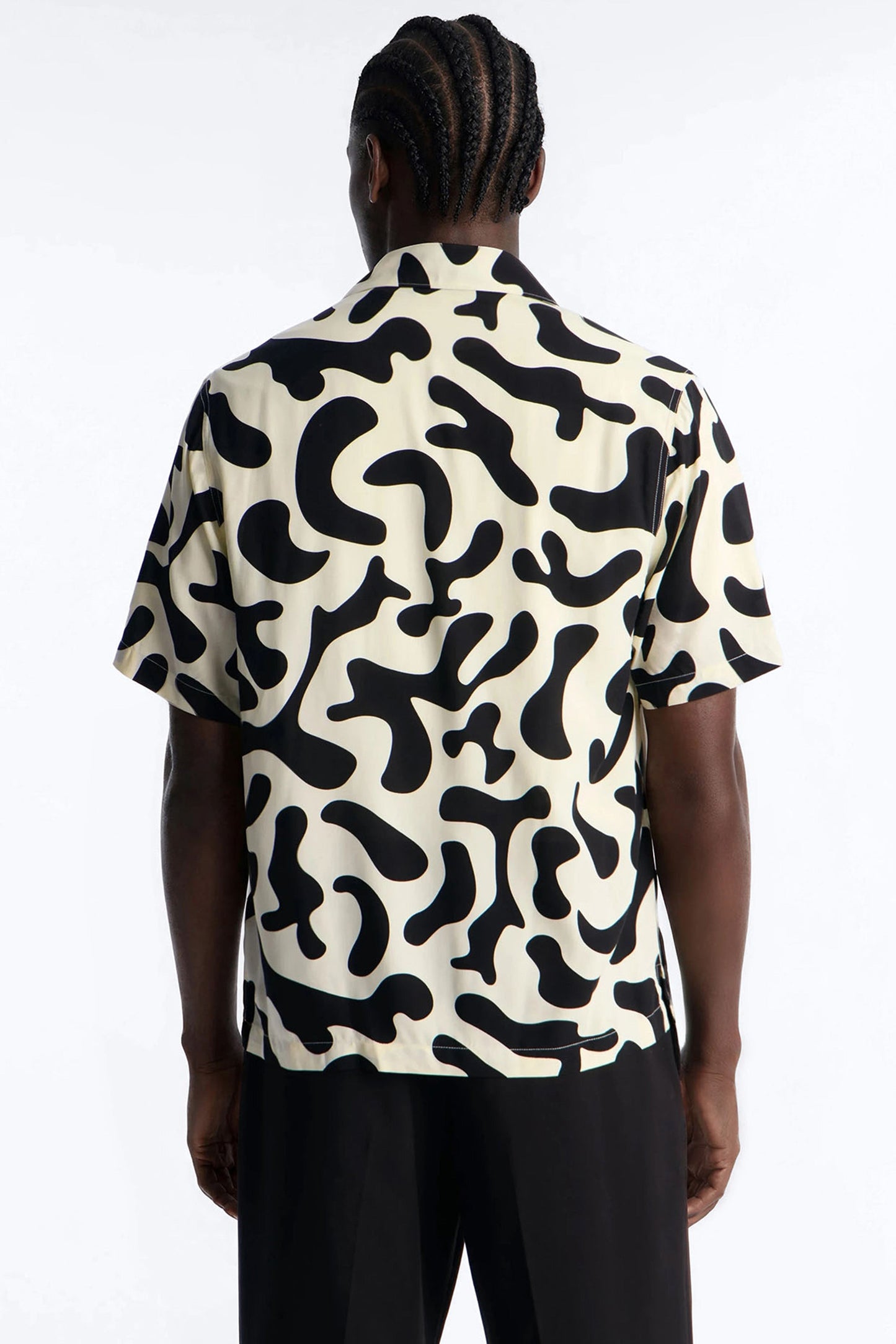 Bold Metric Cuban Shirt - Black