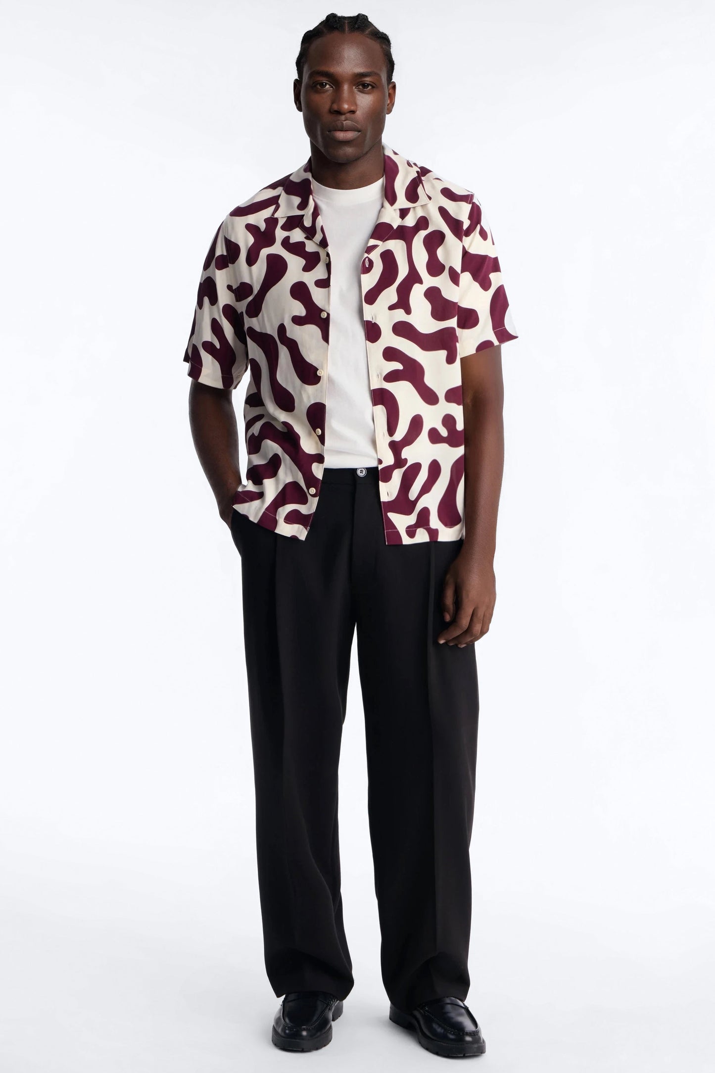 Bold Metric Cuban Shirt - Burgundy