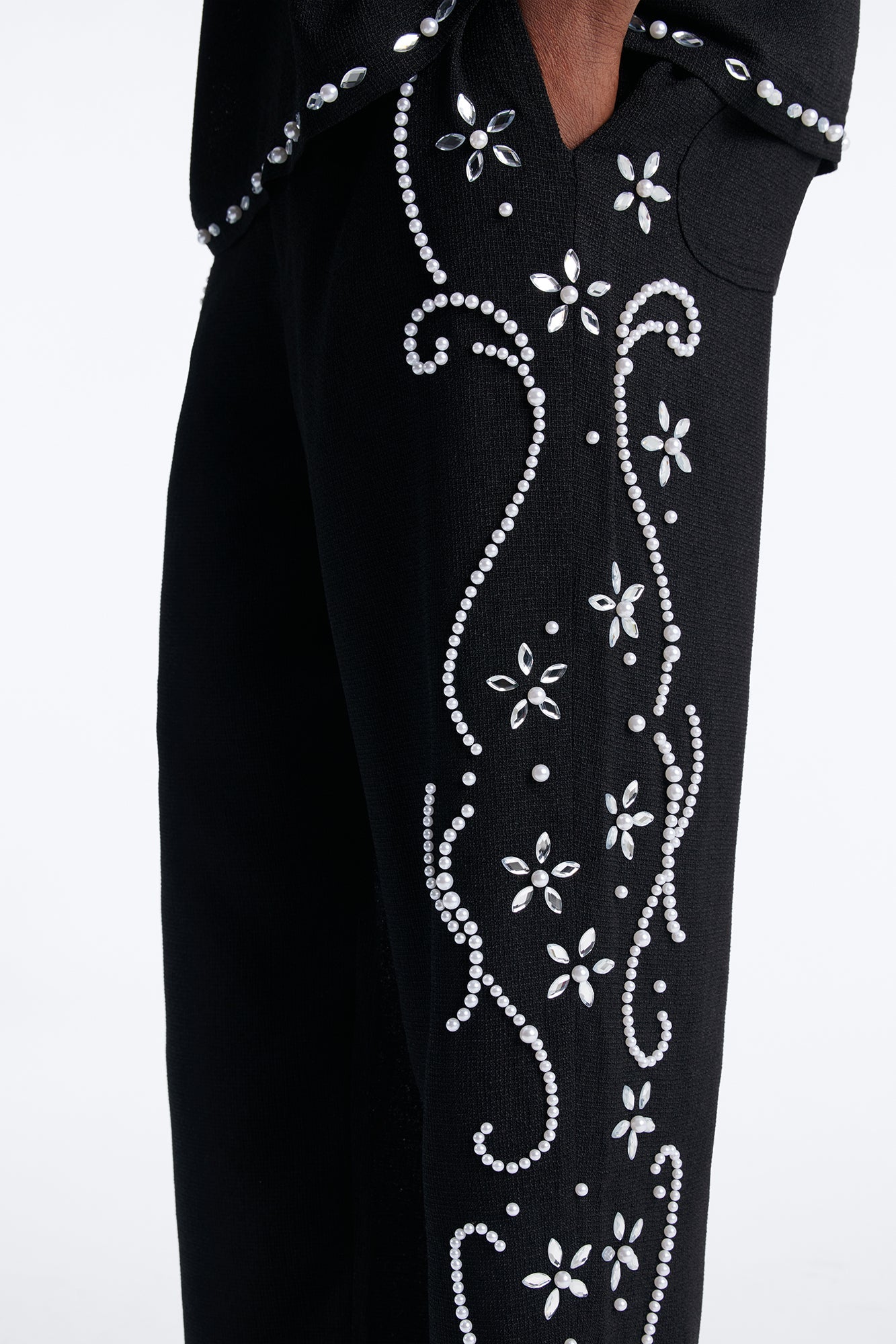 Straight Wanderlust Pearl Journey Pant - Black