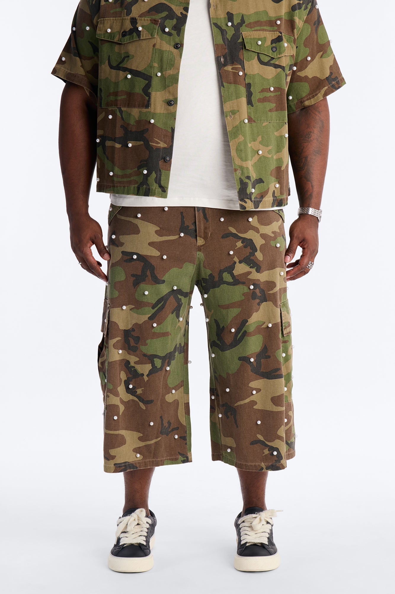 Baggy Pearl Still Wildin' Camo Short - Green