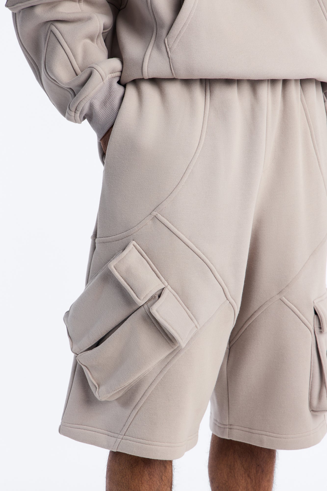 Baggy Chaos Cargo Sweatshort - Grey