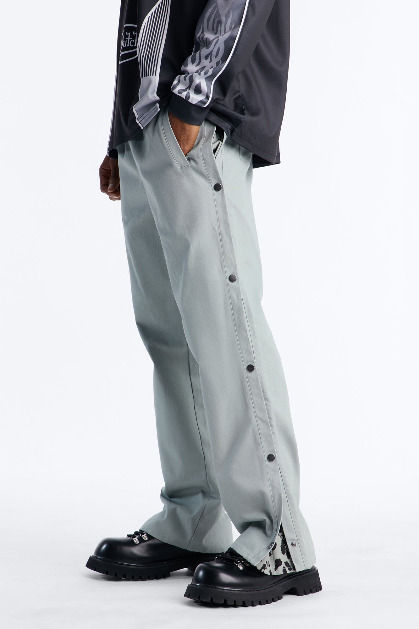 Straight Print Hint Studded Pant - Grey