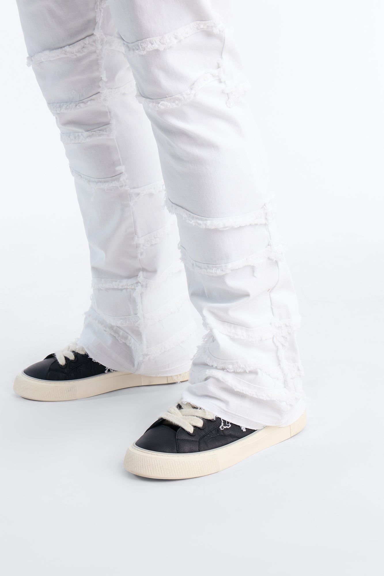 Stacked Skinny Flare Fray It Up Jean - White