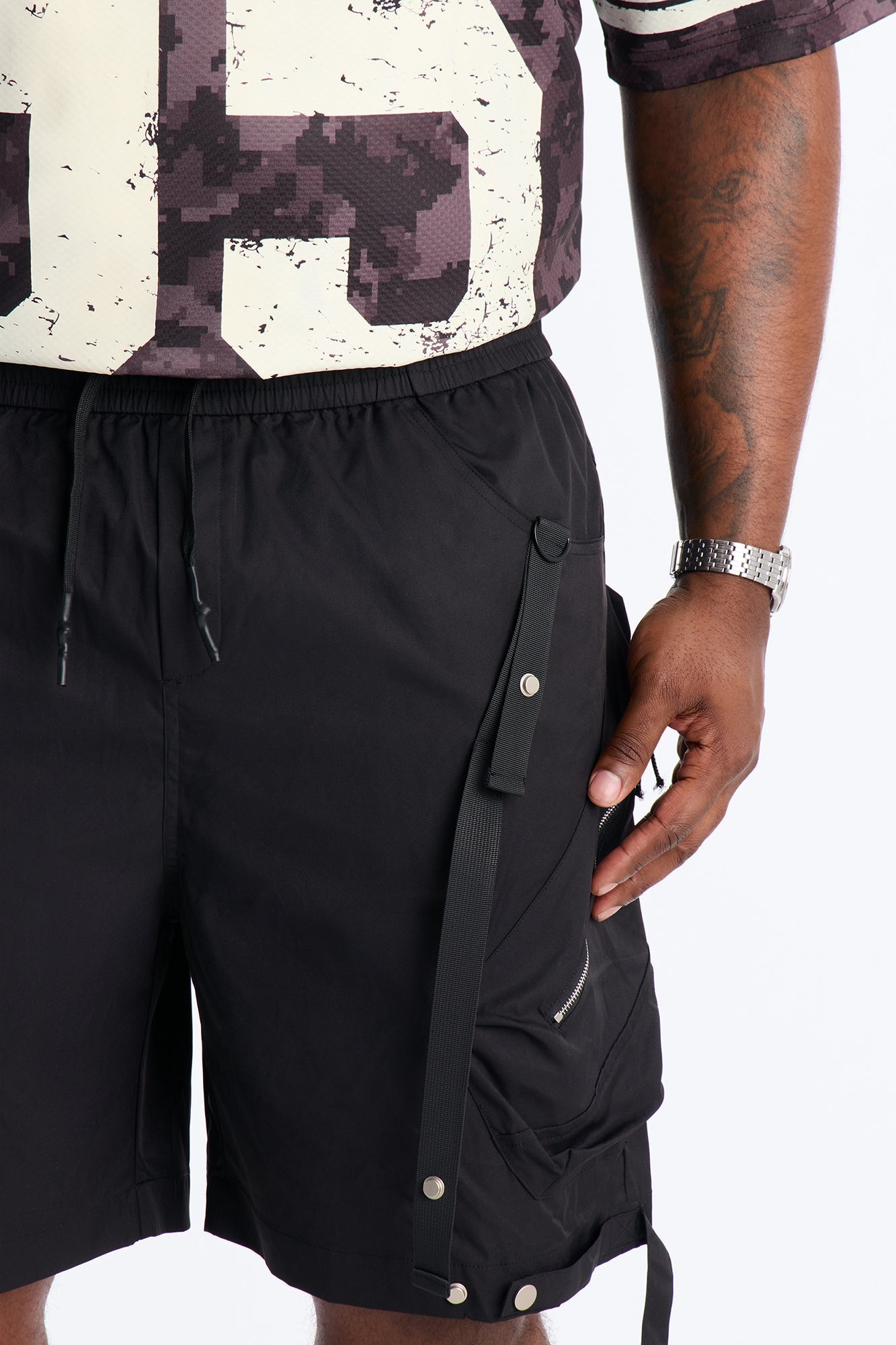 Relaxed Pearson Gates Multi Straps Utility Short - Black