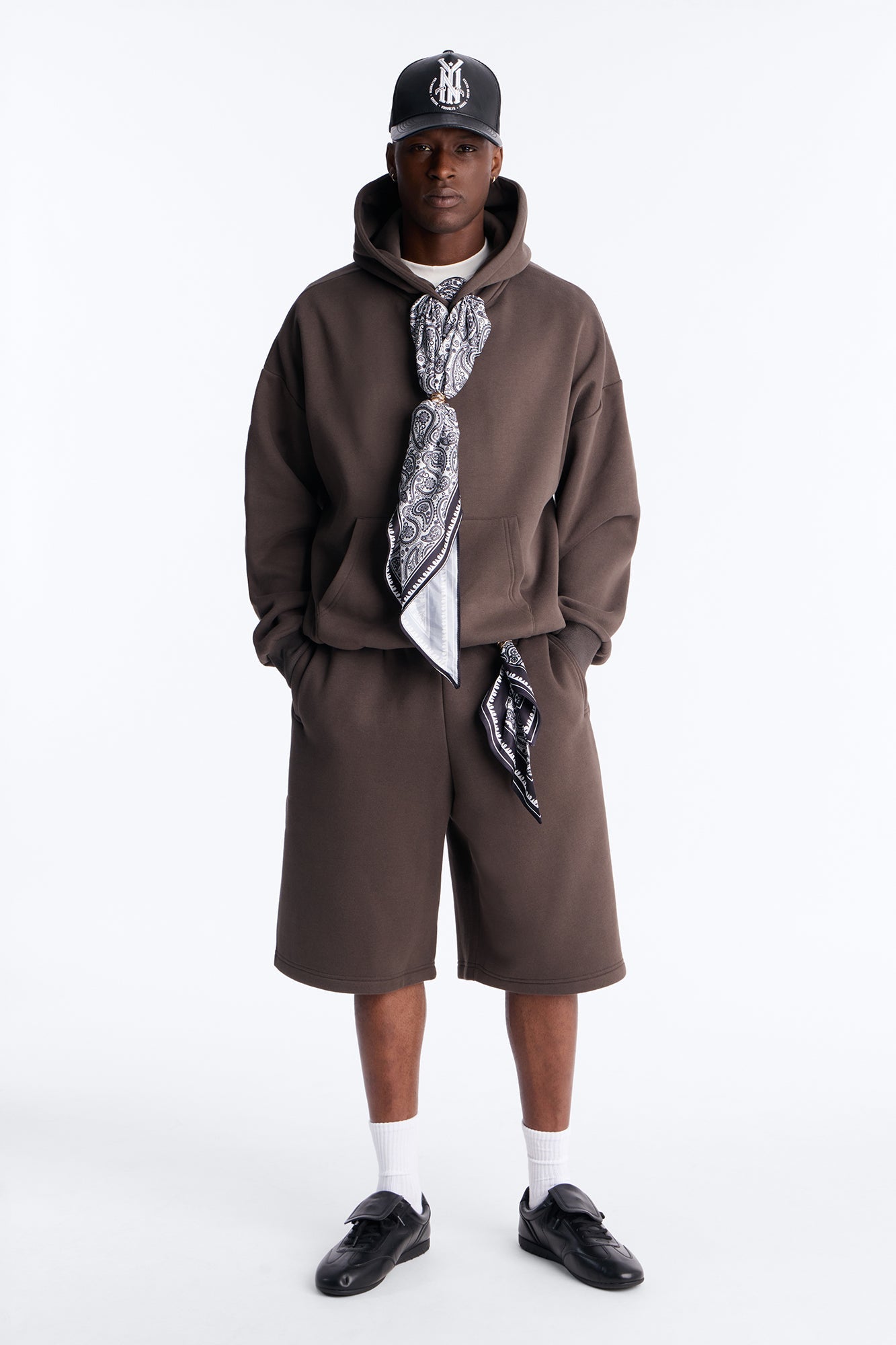Baggy Bandana Scarf Duo Sweatshort - Brown