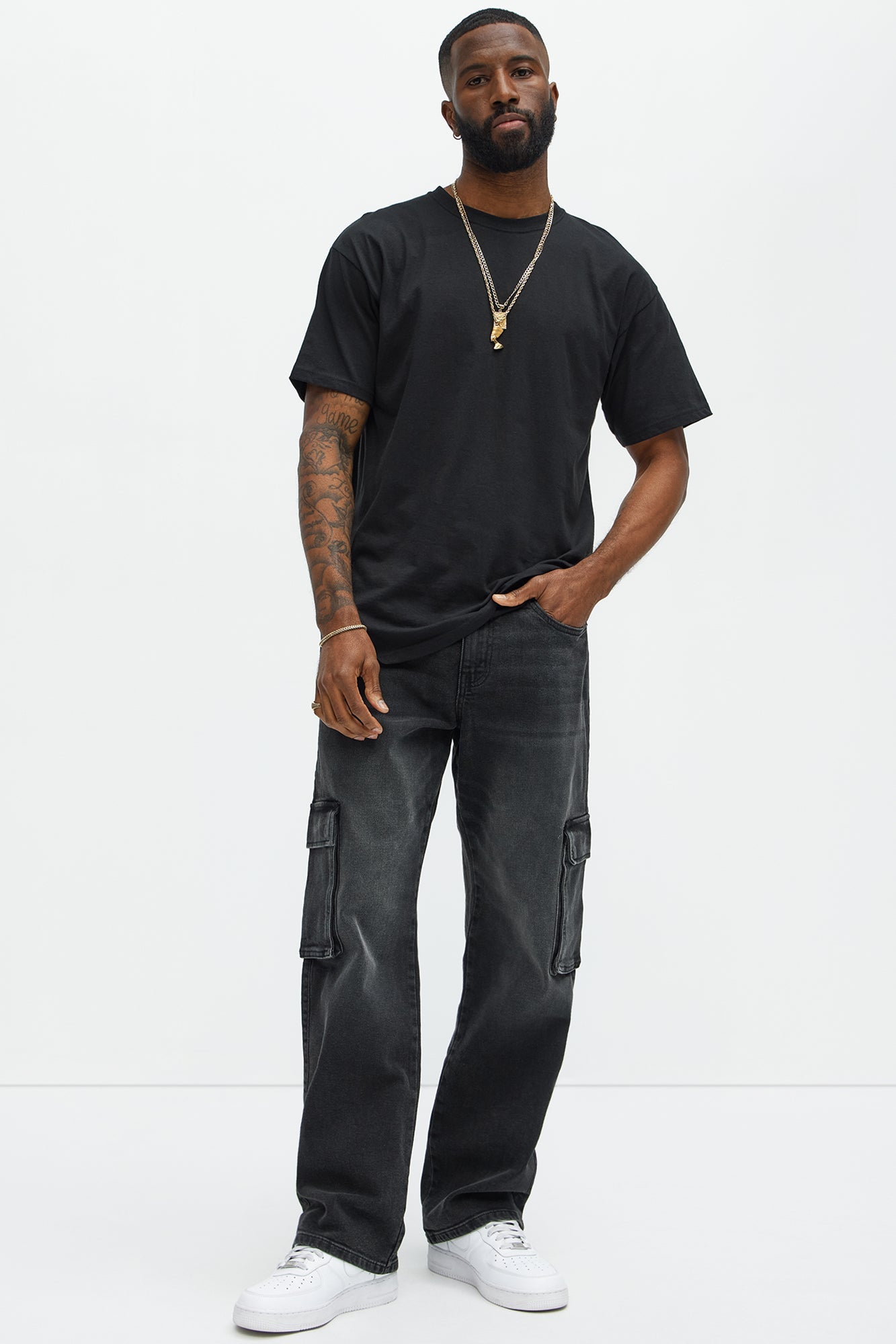 Classic Straight Cargo Jeans - Black Wash