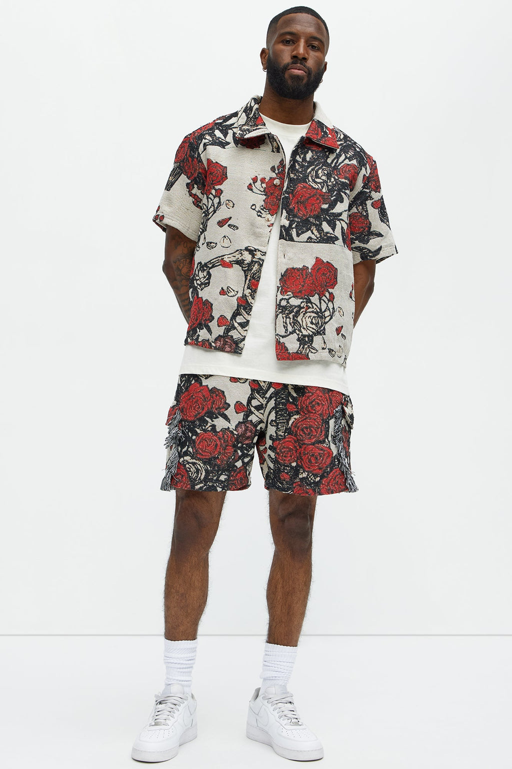 Petals Tapestry Shorts - Red/combo
