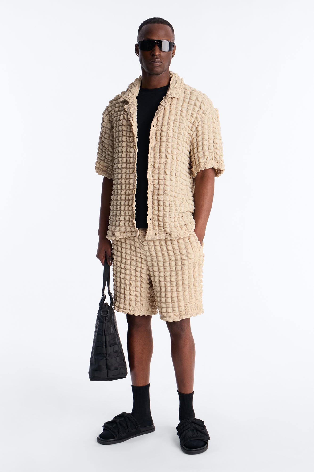 Relaxed Effervesce Textured Short - Tan