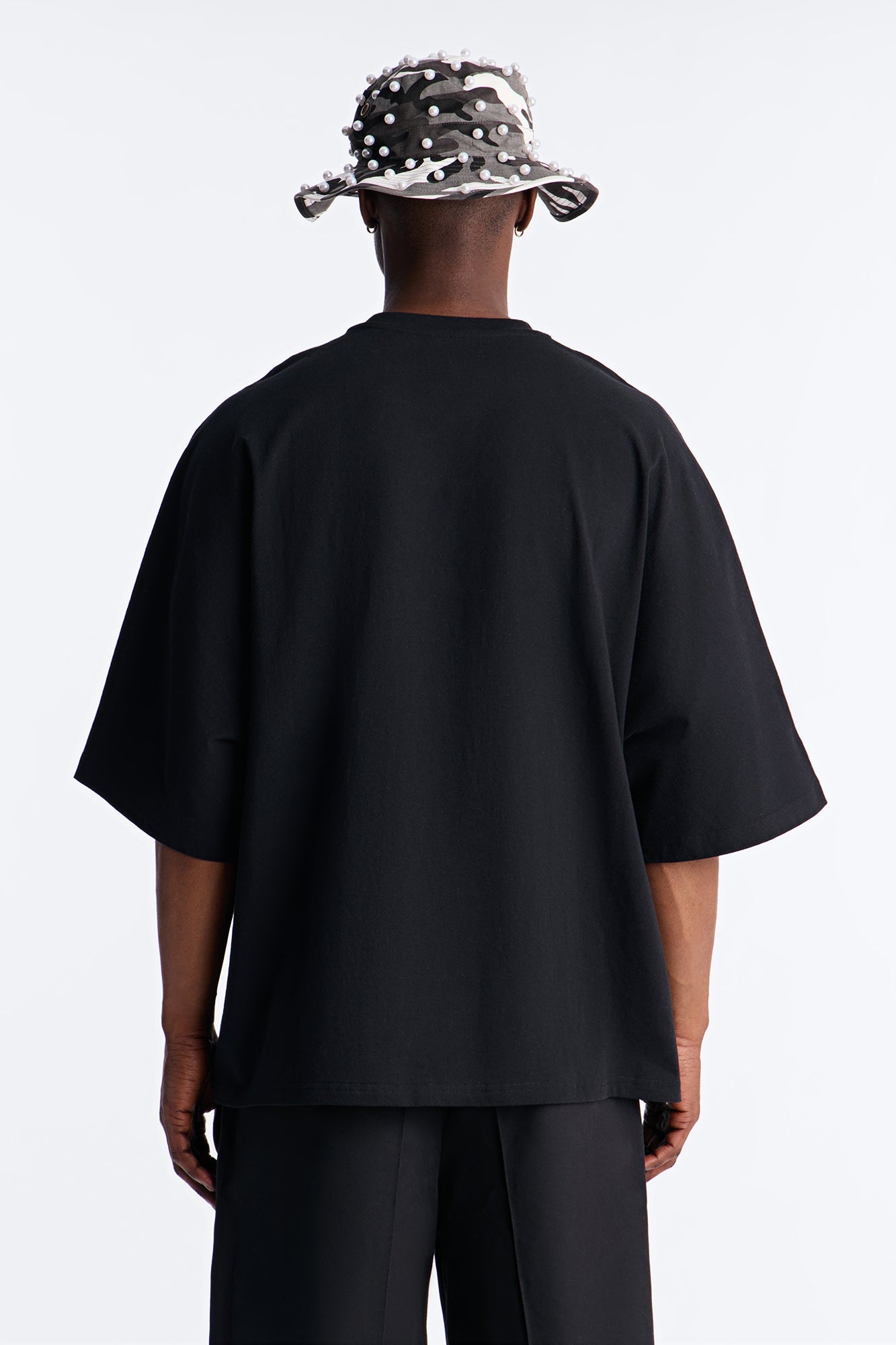 Premium Oversized Star Patch Short Sleeve Tee - Black