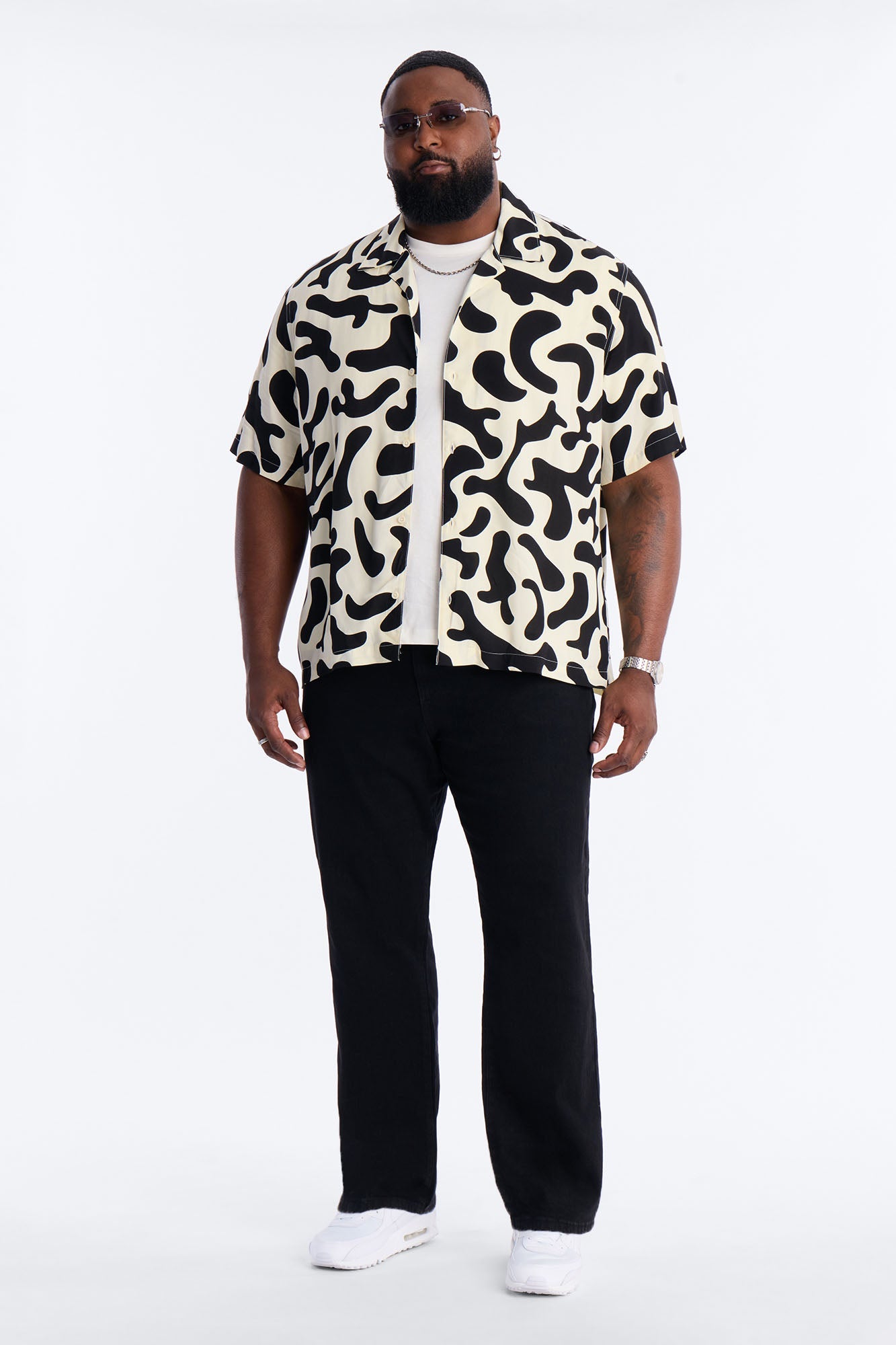 Bold Metric Cuban Shirt - Black
