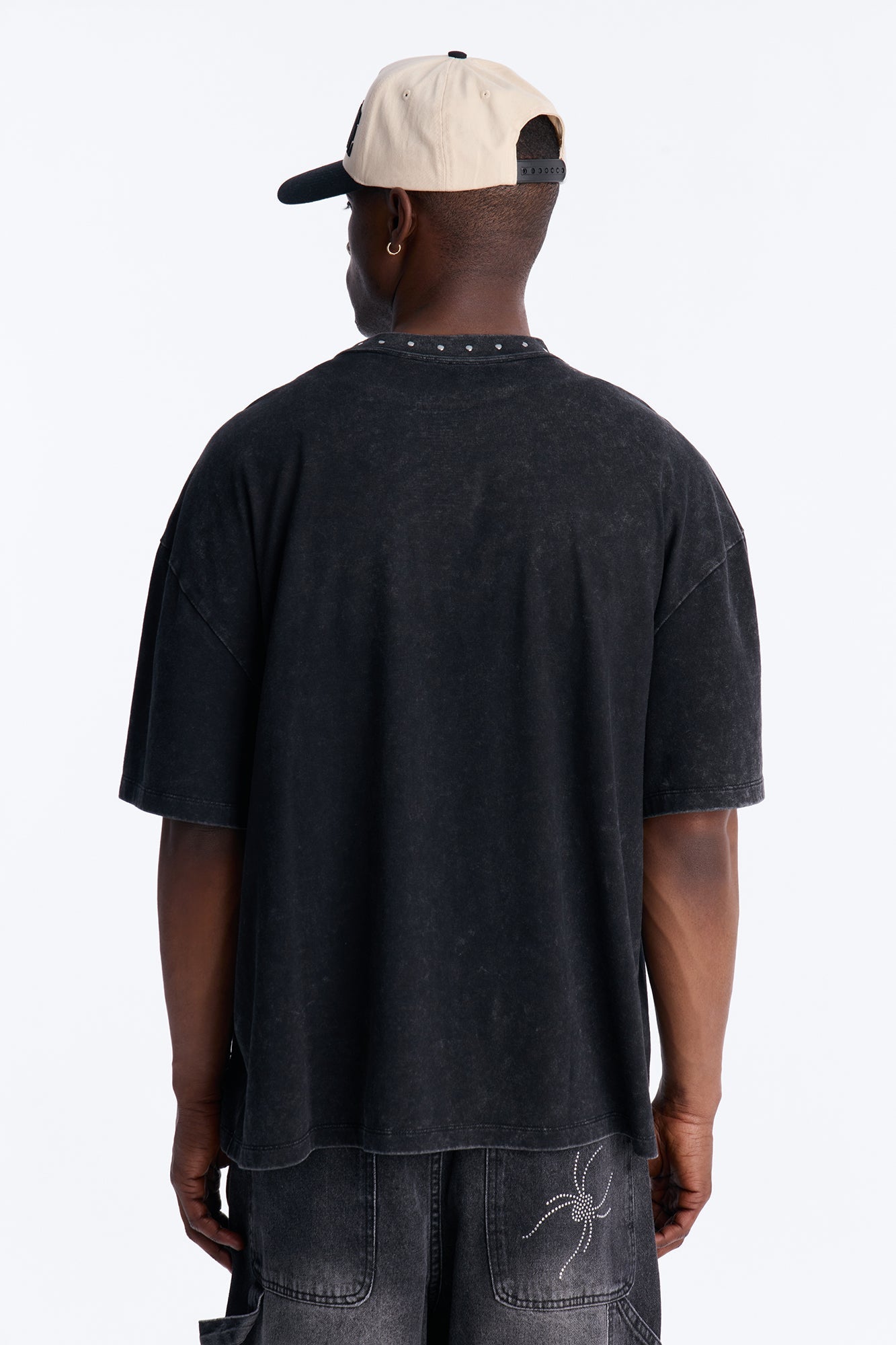Von Dutch Boxy Rodeo Stud Short Sleeve Tee - Black