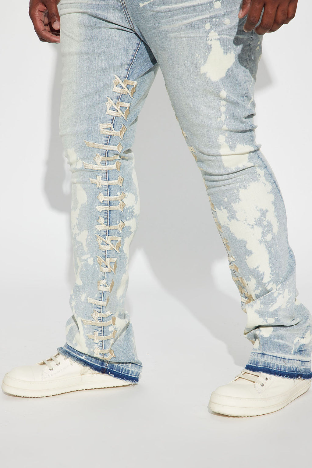 Ruthless Embroidered Stacked Skinny Flare Jeans - Bleach Blue Wash