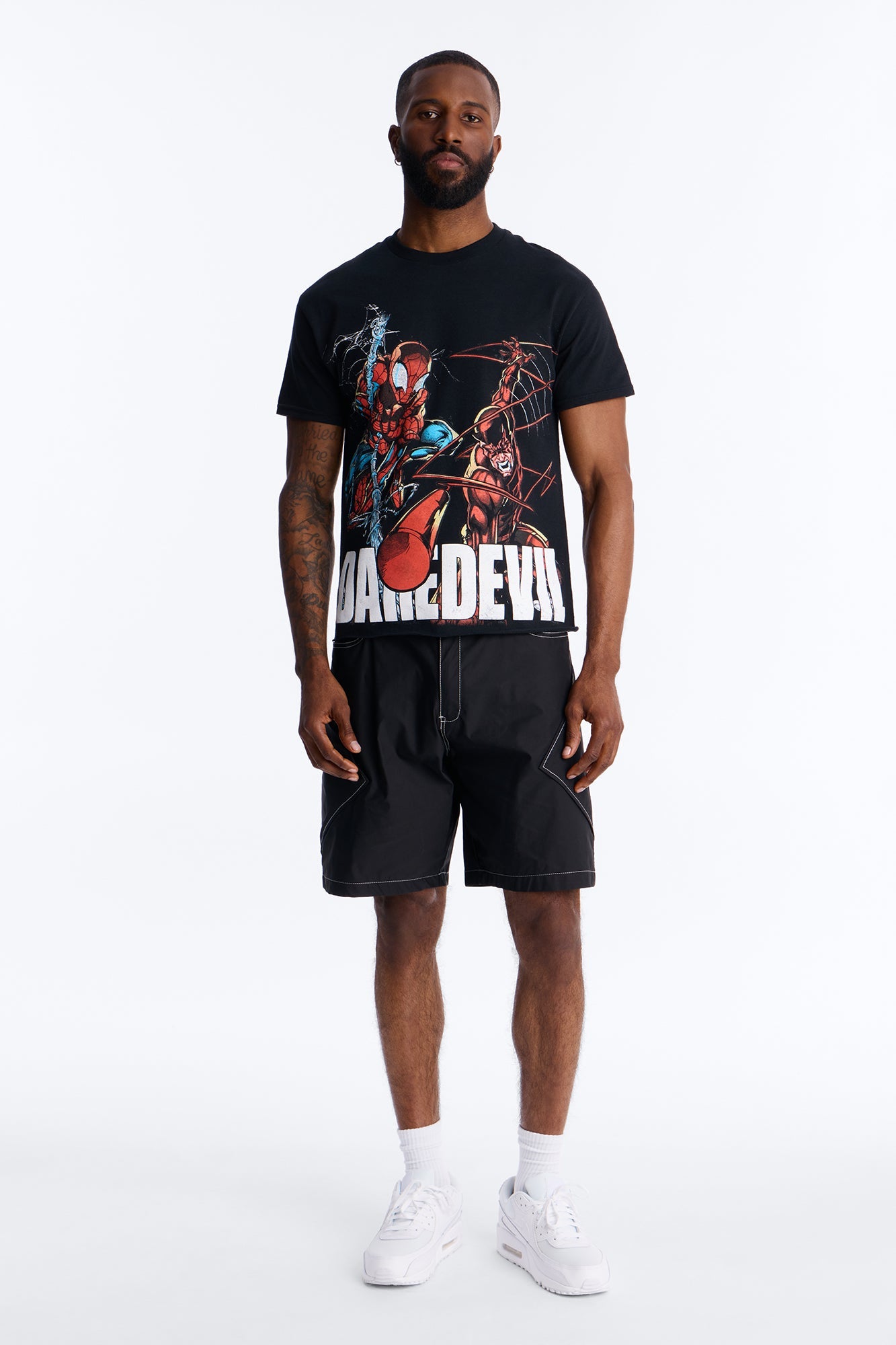 Relaxed Diamond Appeal Contrast Thread Short - Black