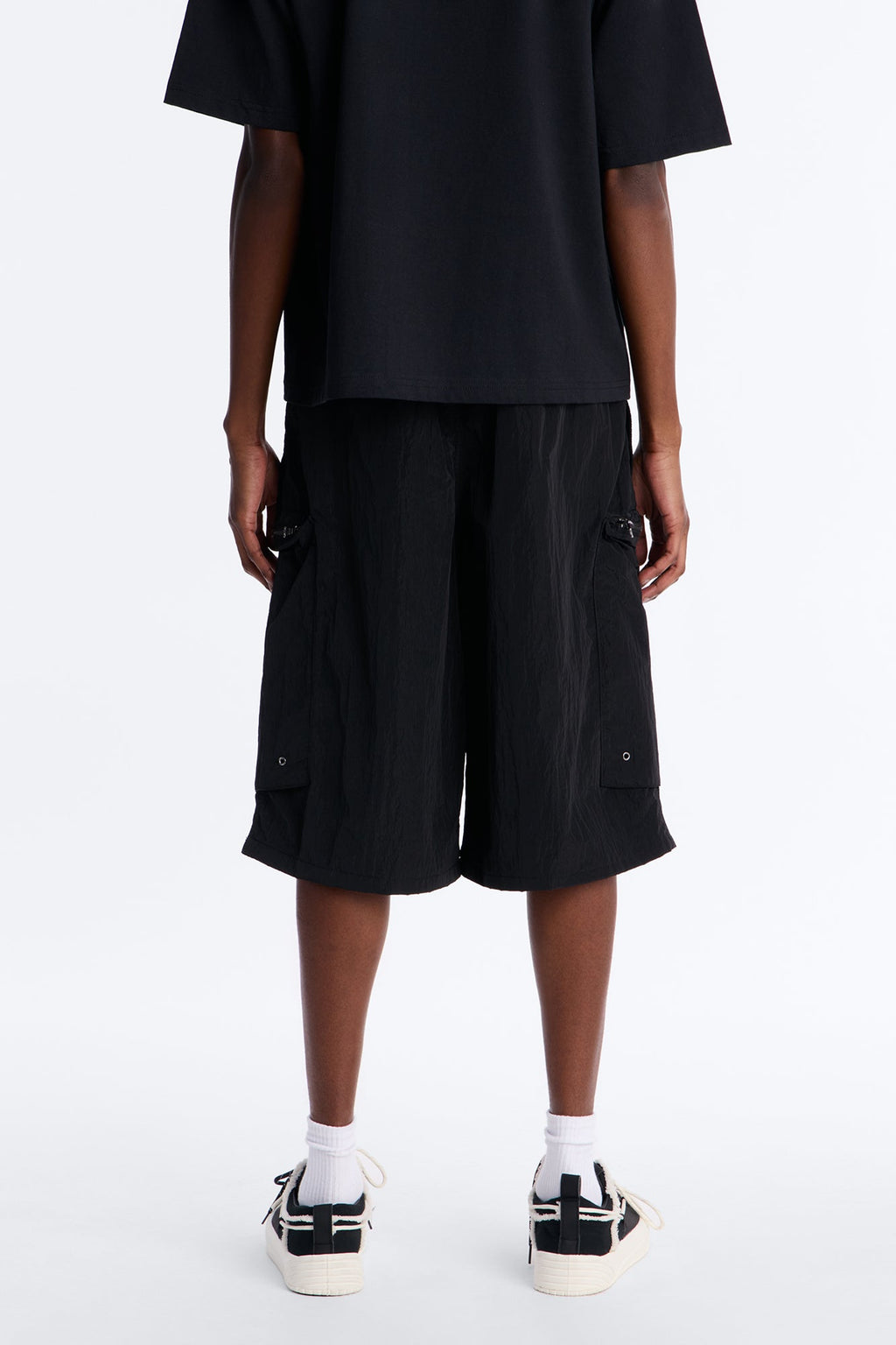 Baggy Oversized Pockets Tech Short - Black