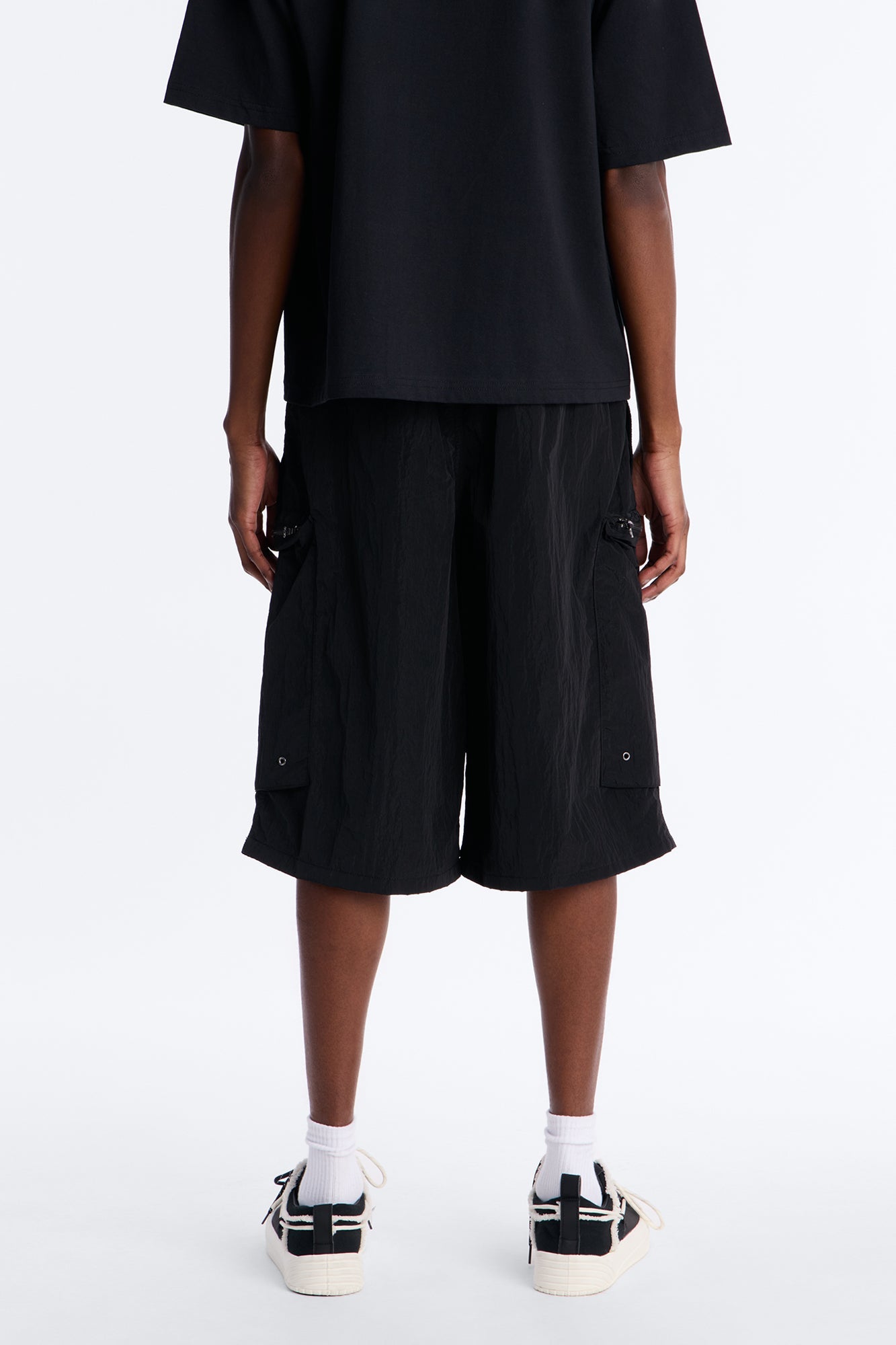 Baggy Oversized Pockets Tech Short - Black