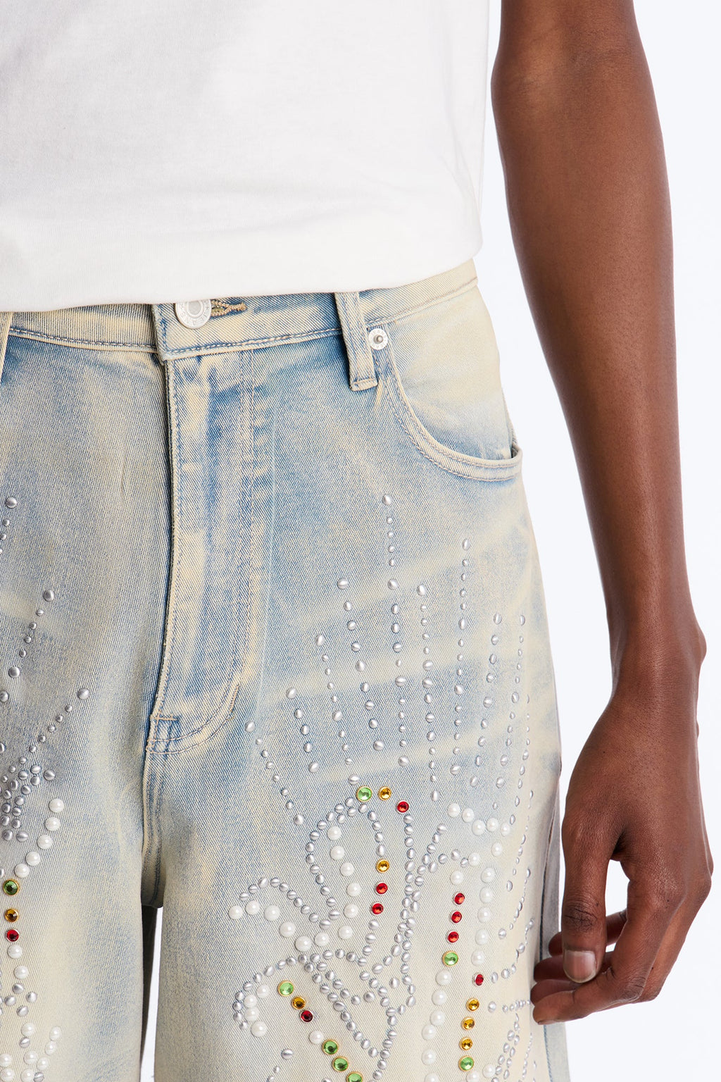 Baggy Urban Jeweled Denim Short - Light Wash