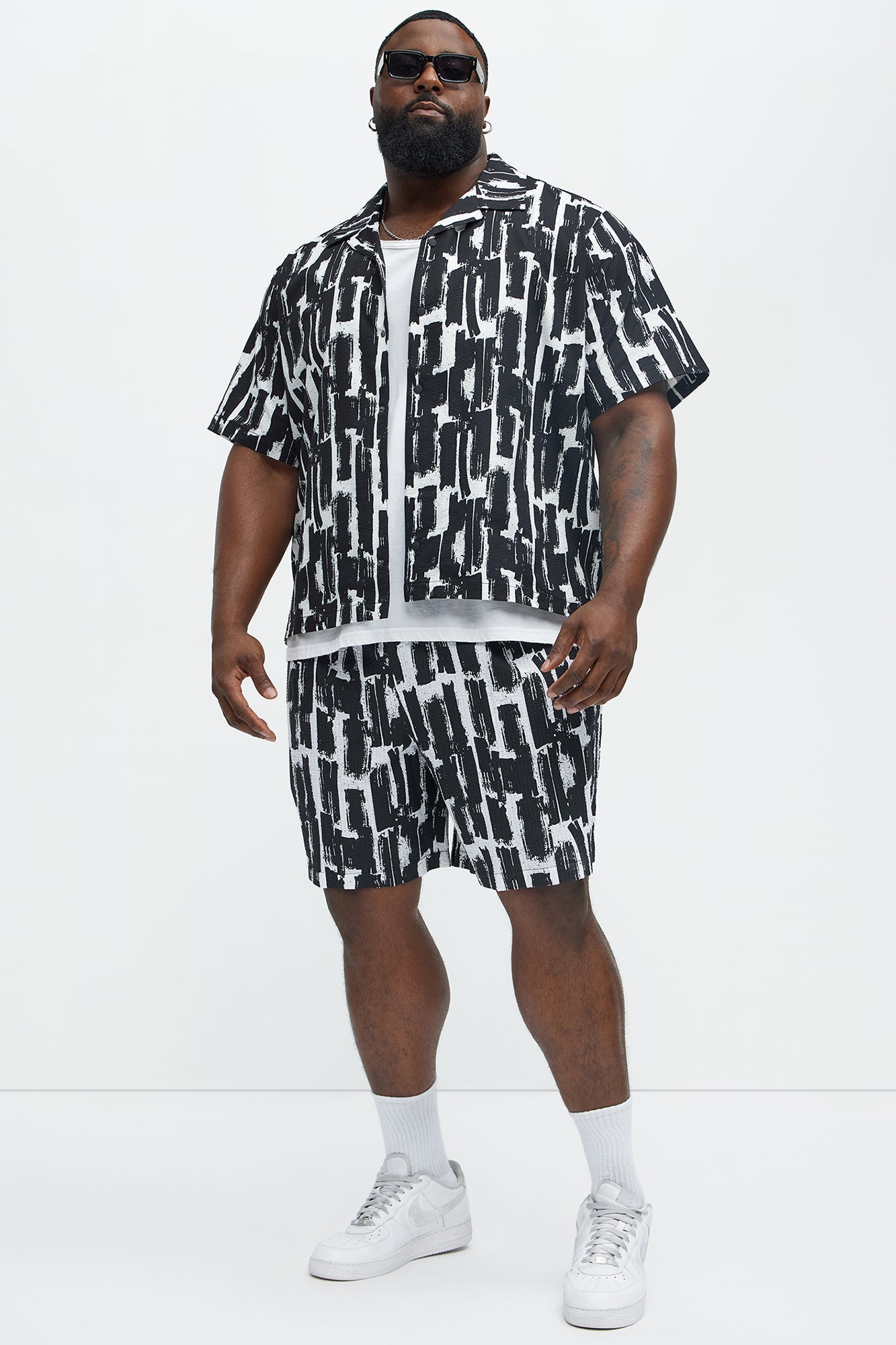 Seersucker Printed Short Sleeve Cuban Collar Shirt - Black/combo
