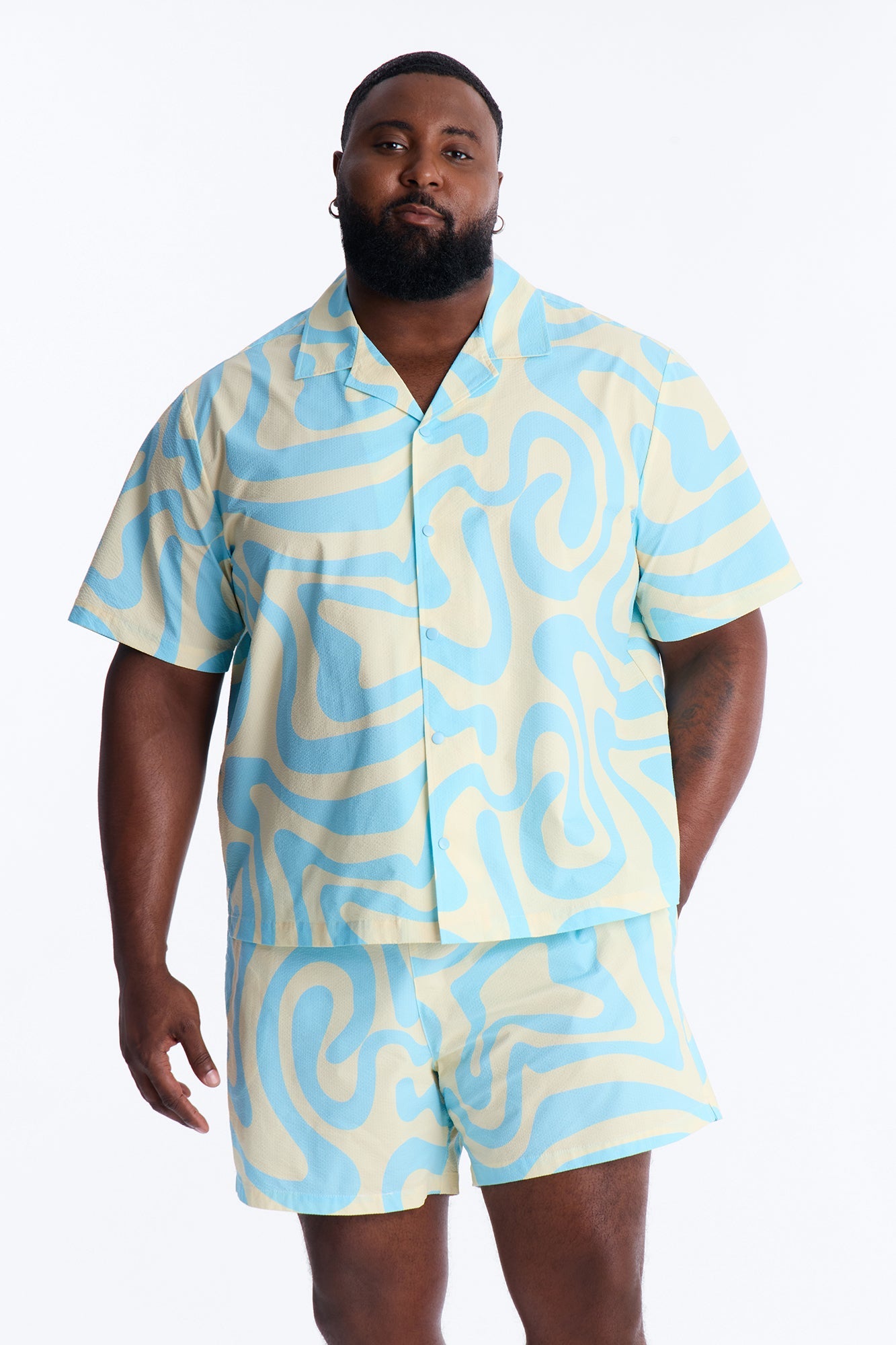 Relaxed Groovy Abstract Printed Seersucker Cuban Collar Button Up Shirt - Blue