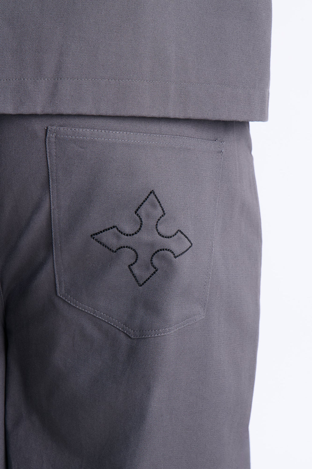 Relaxed Vatican City Stitched Embellished Short - Grey