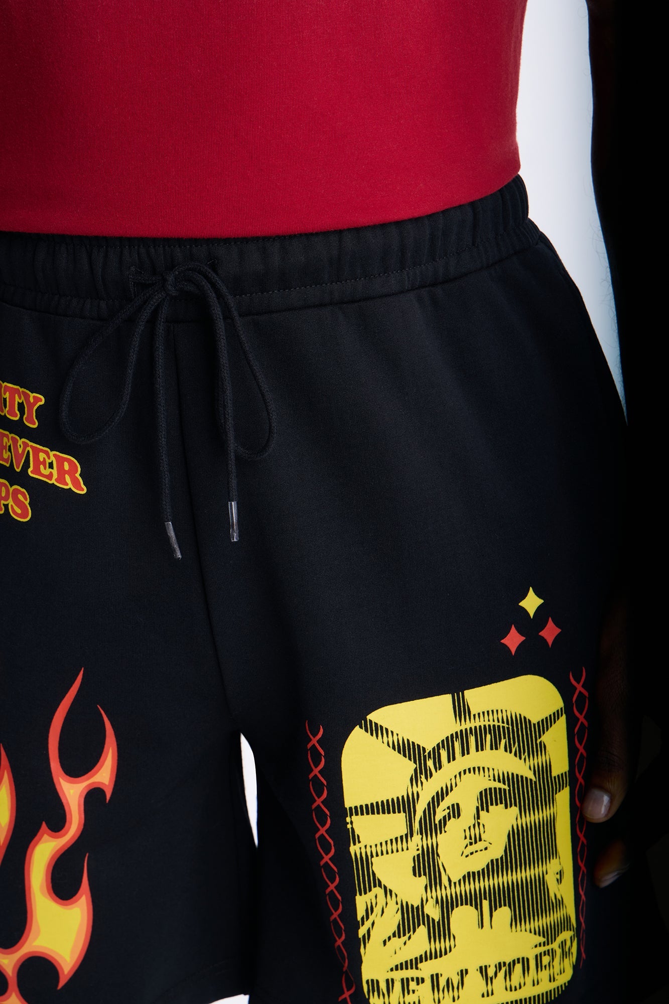 The City That Never Sleeps NYC Sweatshorts - Black