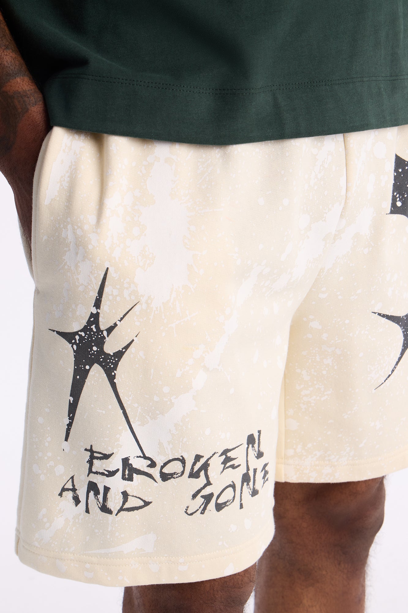Broken And Gone Sweatshorts - Cream