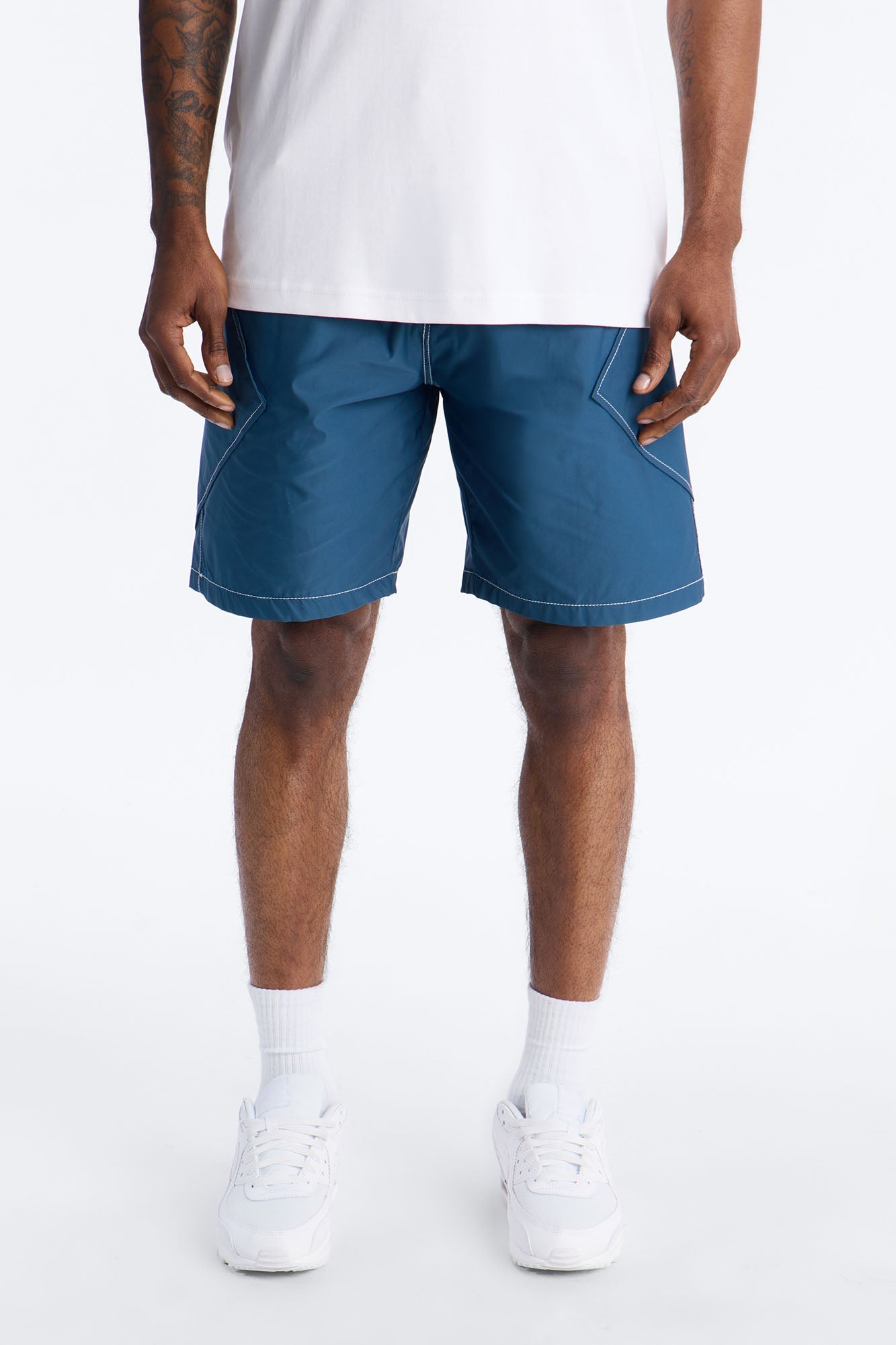 Relaxed Diamond Appeal Contrast Thread Short - Blue