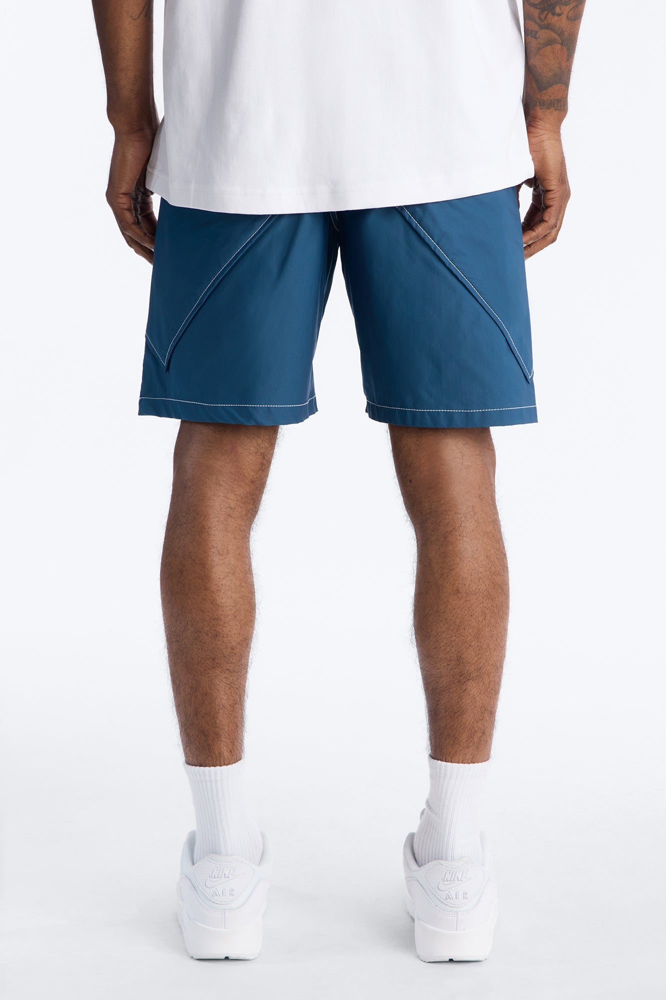 Relaxed Diamond Appeal Contrast Thread Short - Blue