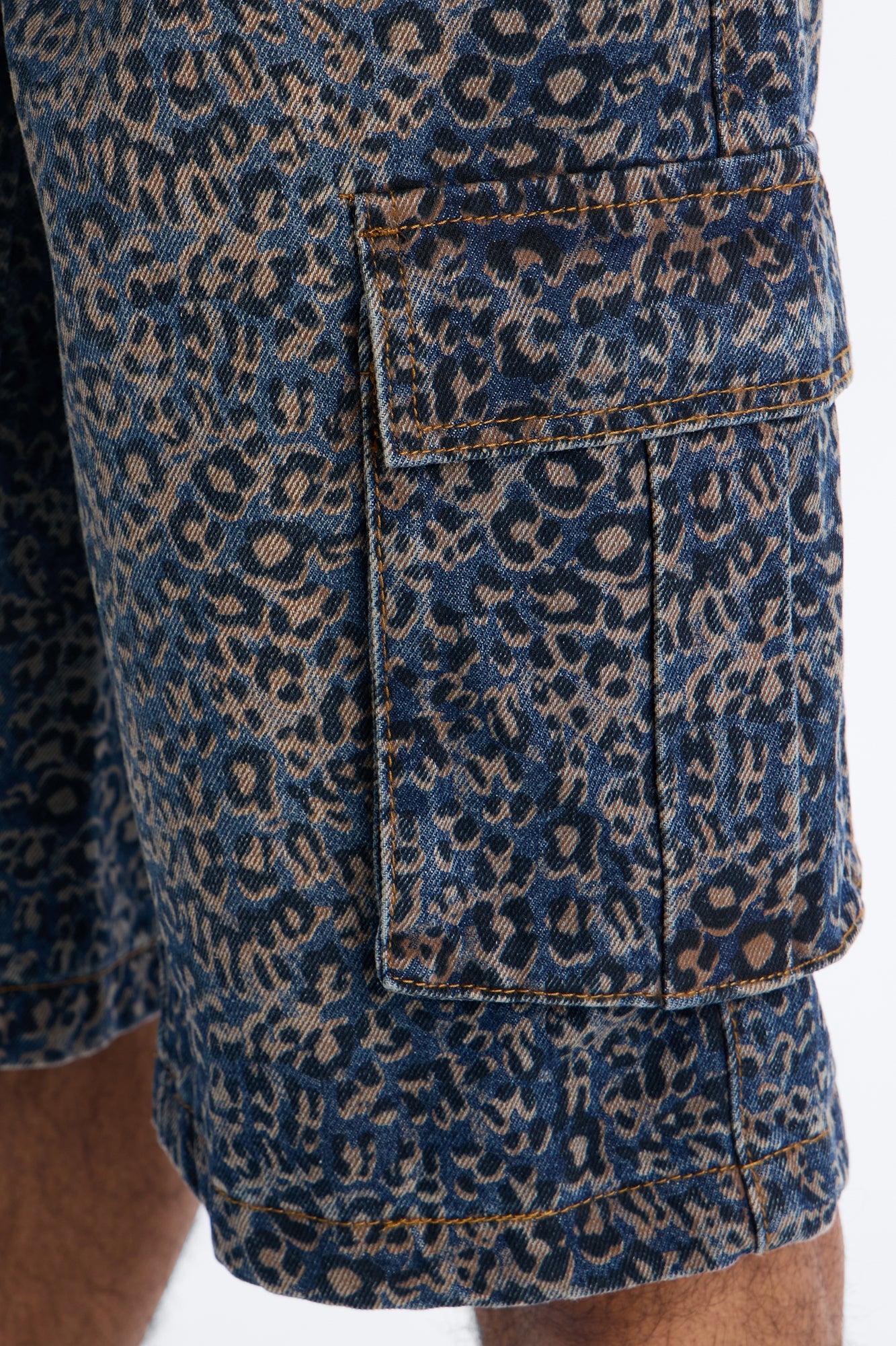 Snow Leopard Dusk Baggy Cargo Denim Short - Dark Wash