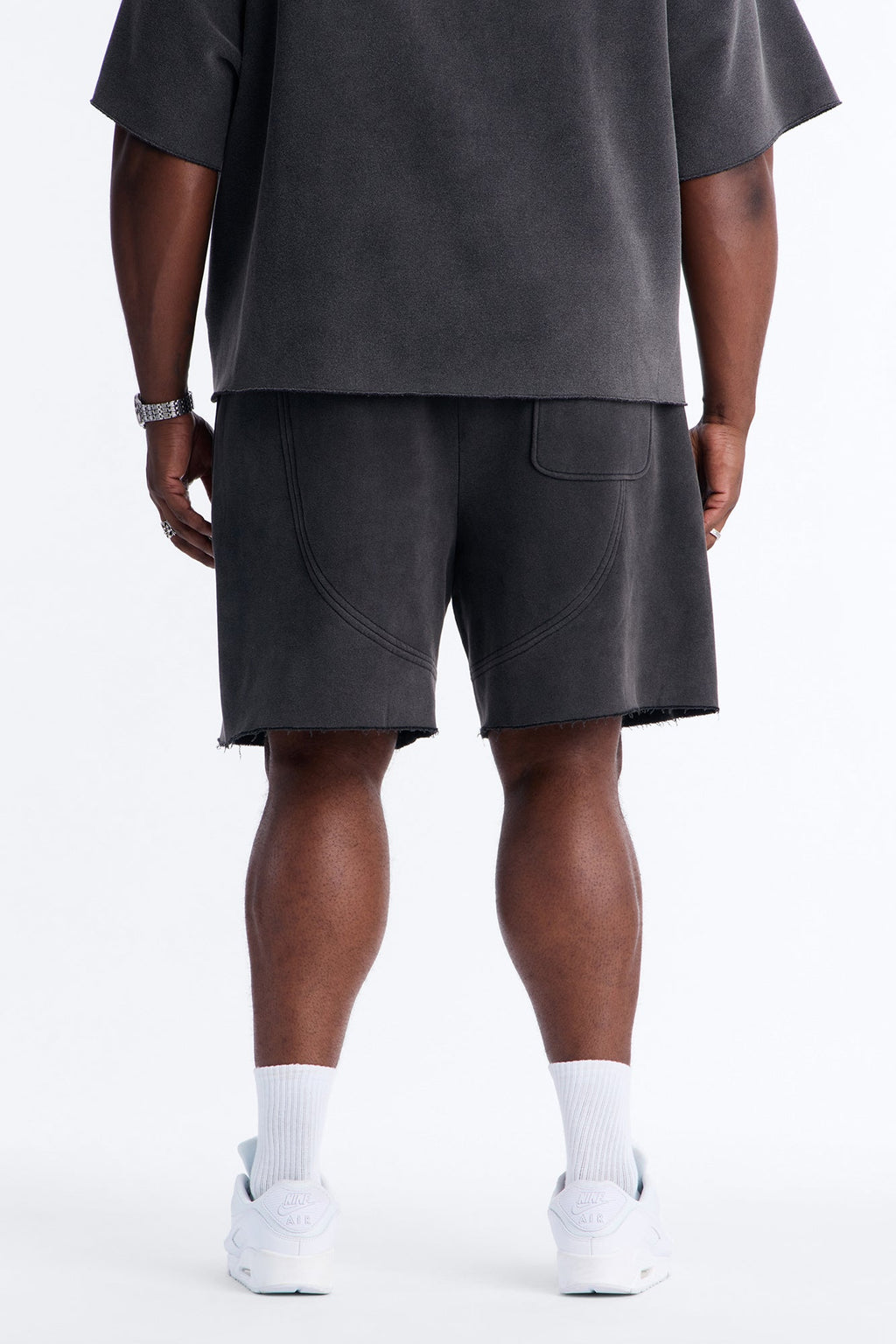 Washed Raw Edge Baggy Sweatshort - Black Wash