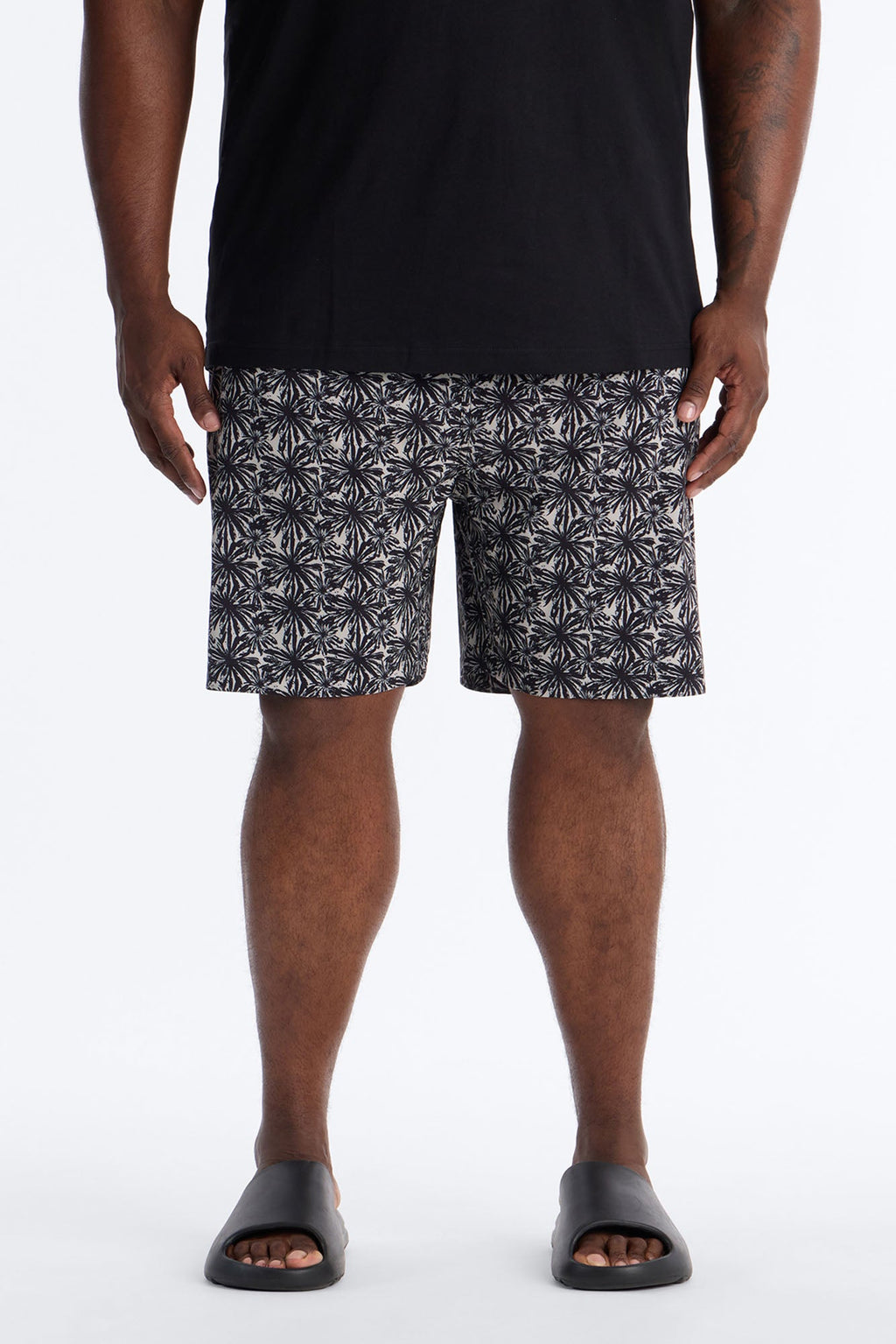 Abstract Savanna Floral Swim Trunk 7″ - Sand