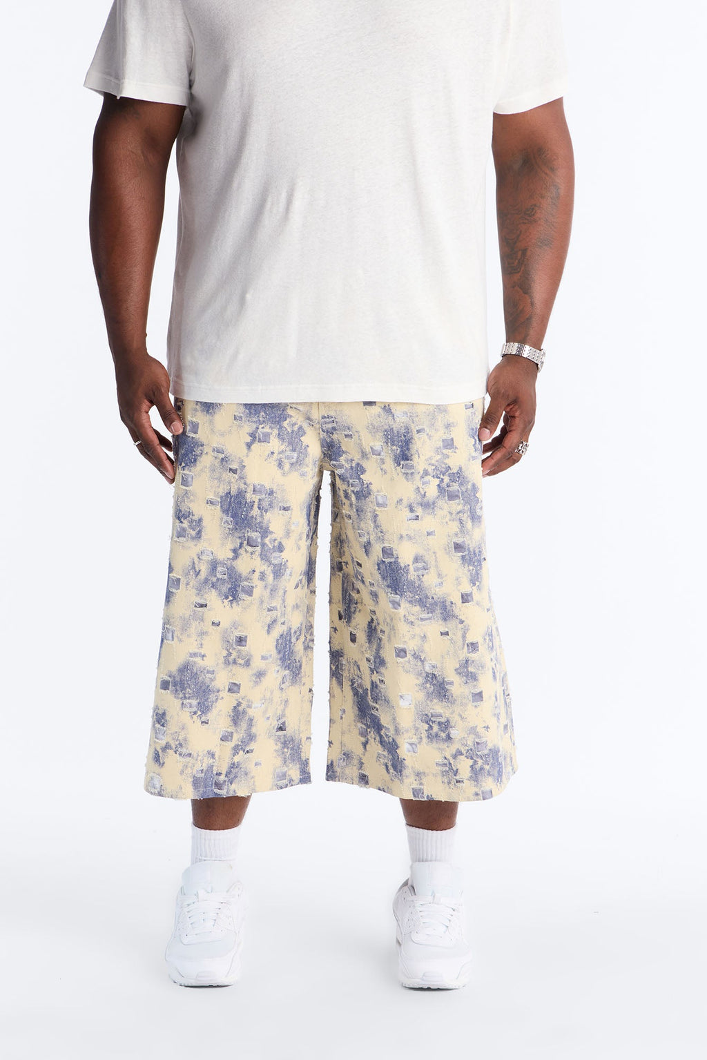 Super Baggy Azure Shred Denim Short - Bleach Blue Wash