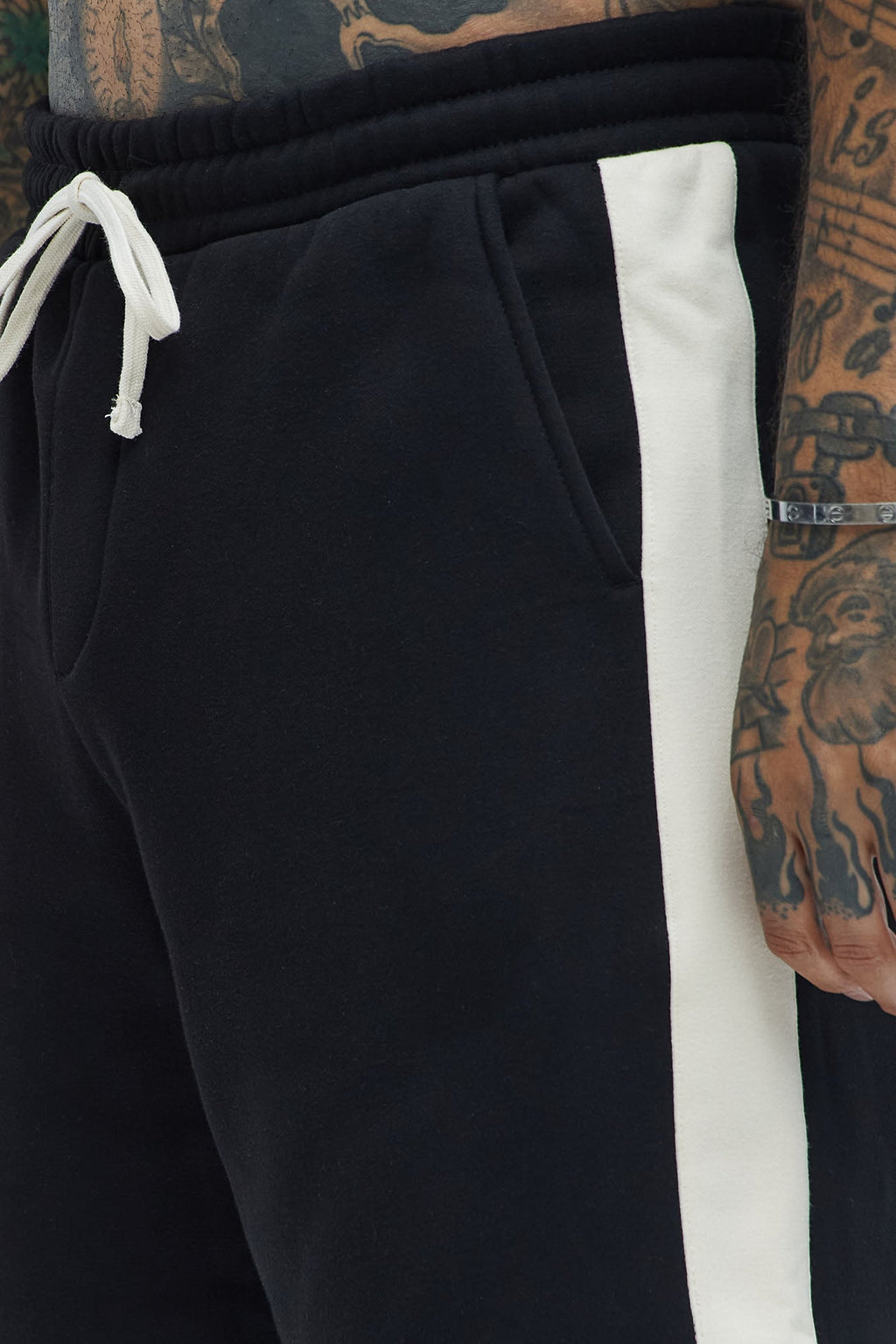 Tyson Oversized Heavyweight Striped Shorts - Black