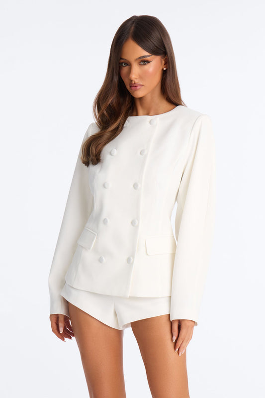 Niomie Long Sleeve Double Breasted Collarless Blazer - White