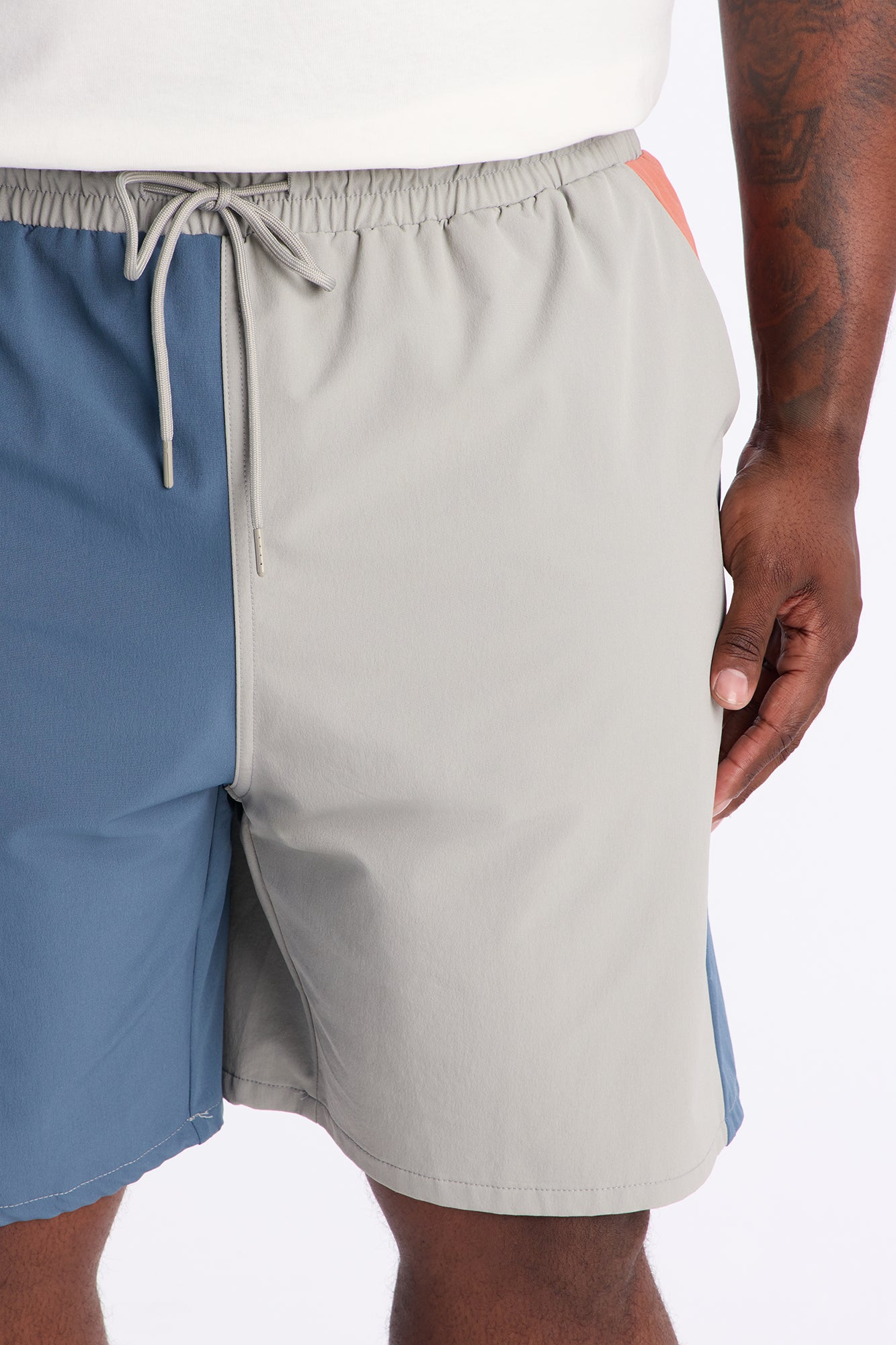 Relaxed Matari Color Blocked Short - Multi Color