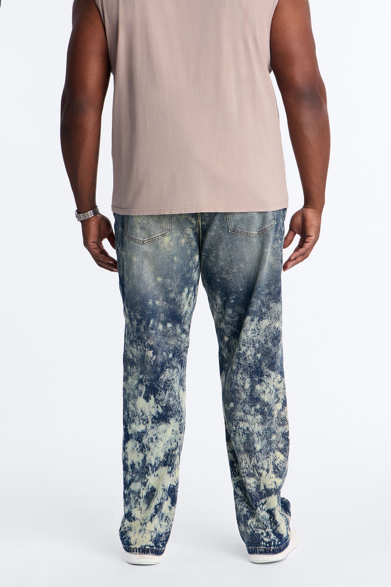 Timeless Bleach Washed Straight Jeans - Dark Wash