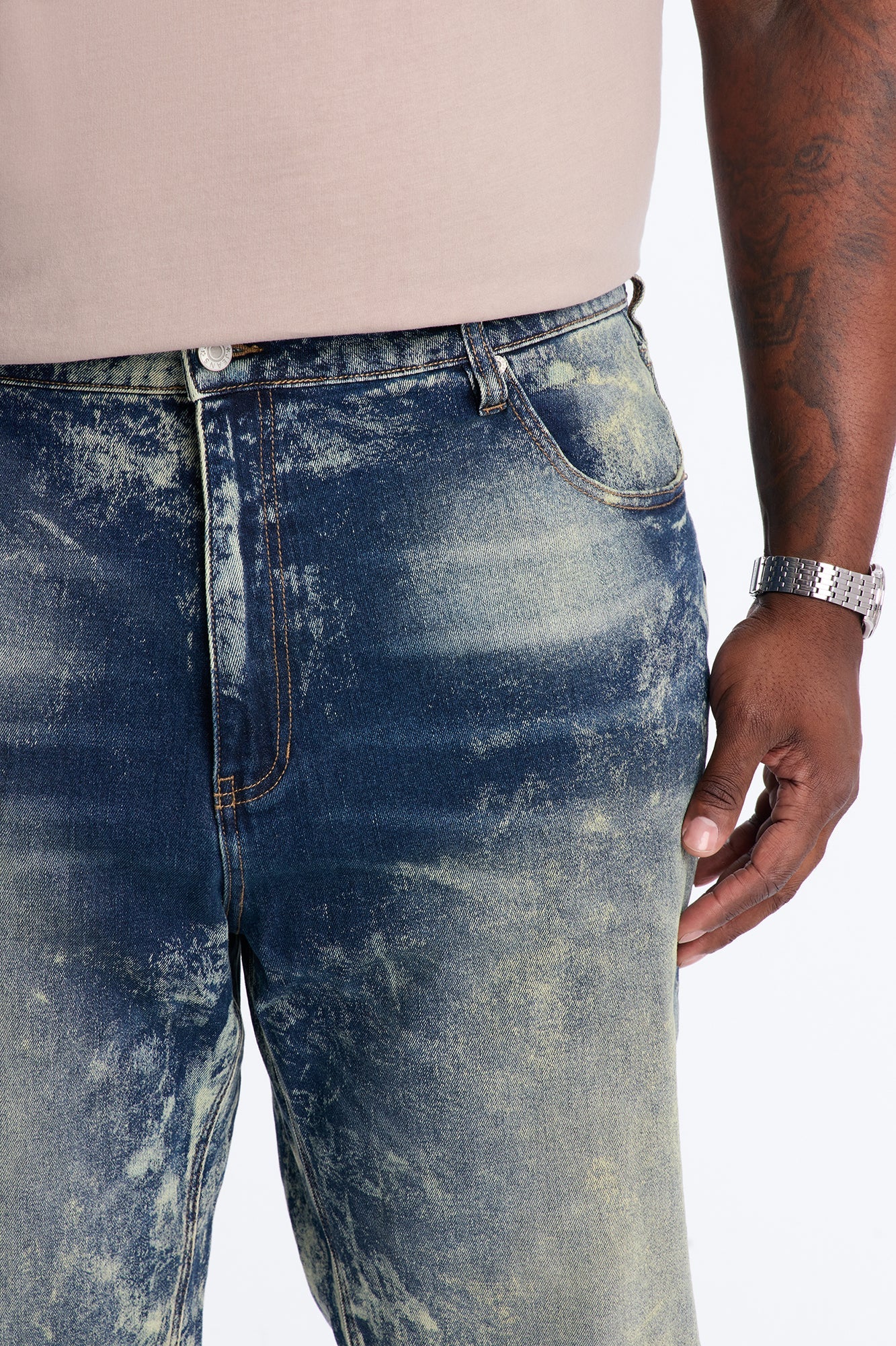 Timeless Bleach Washed Straight Jeans - Dark Wash