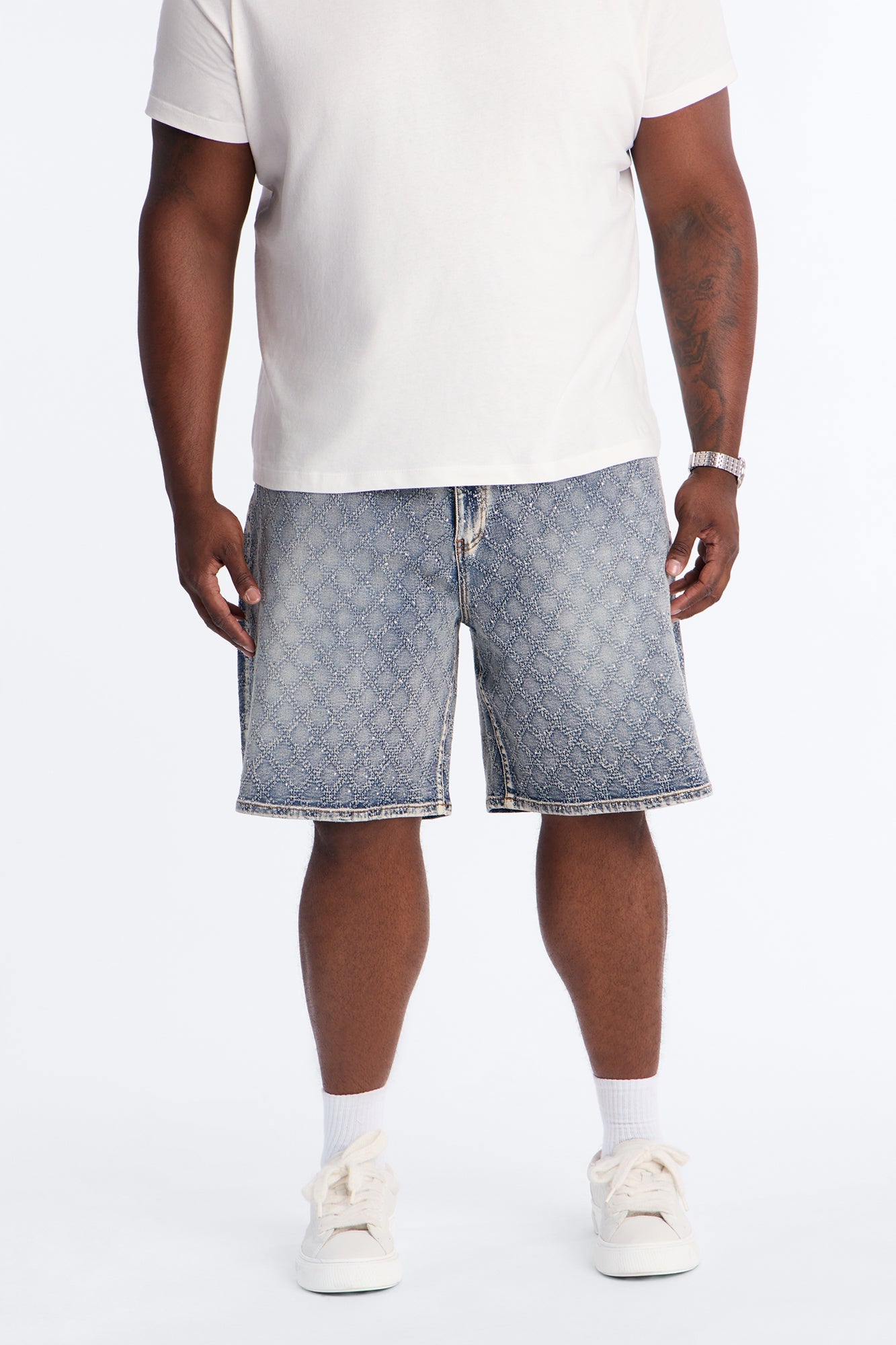 I Be Jeweled Relaxed Denim Short - Light Blue Wash