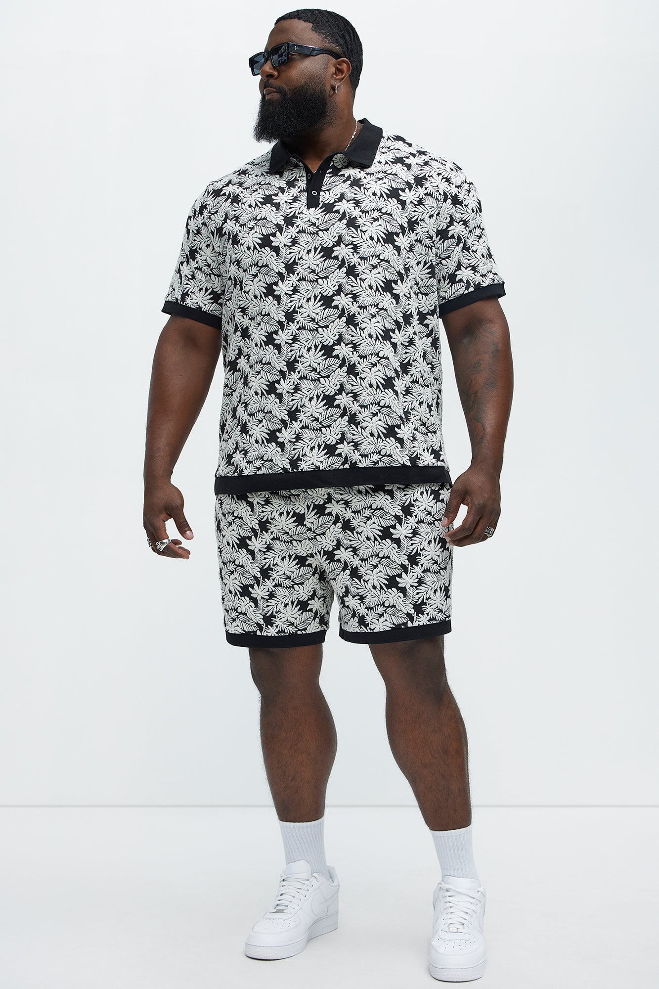 Tropical Textured Knit Shorts - Black/combo